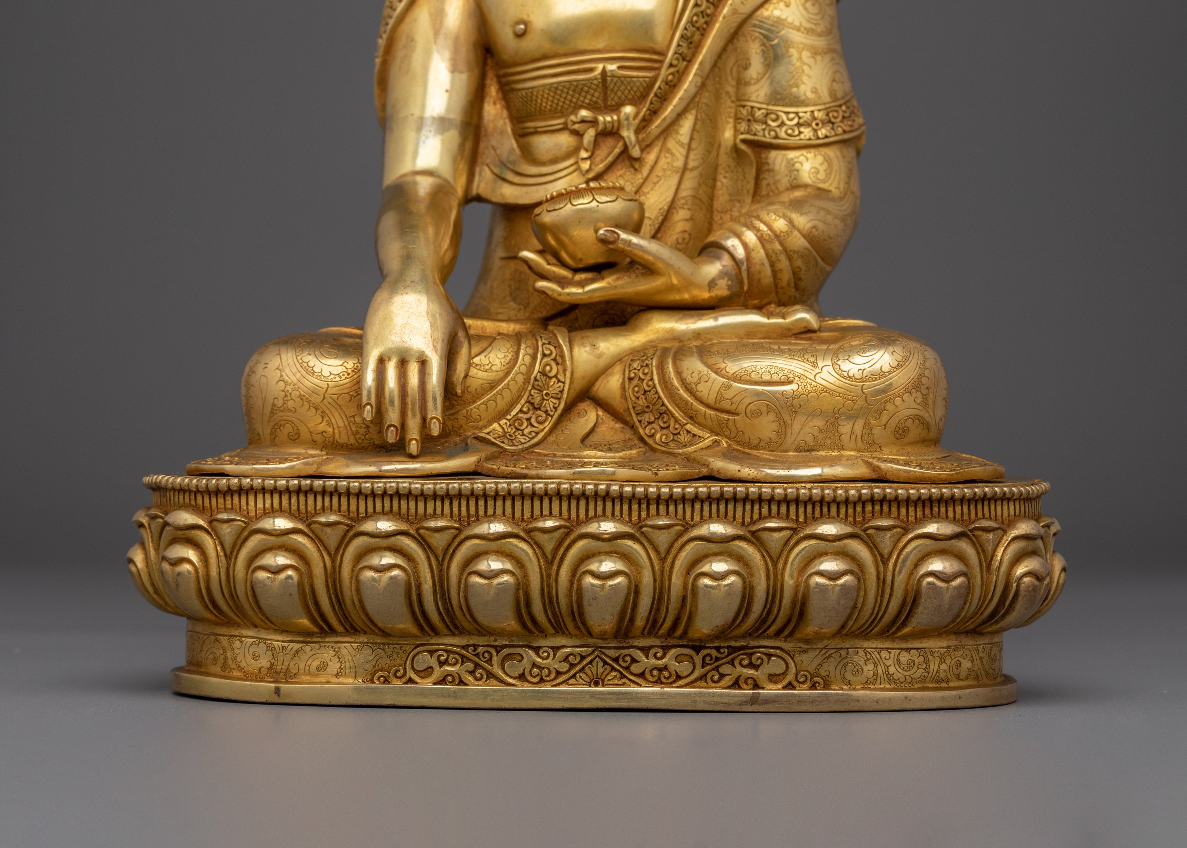 Shakyamuni Buddha Copper Statue: The Divine Dharma Teacher