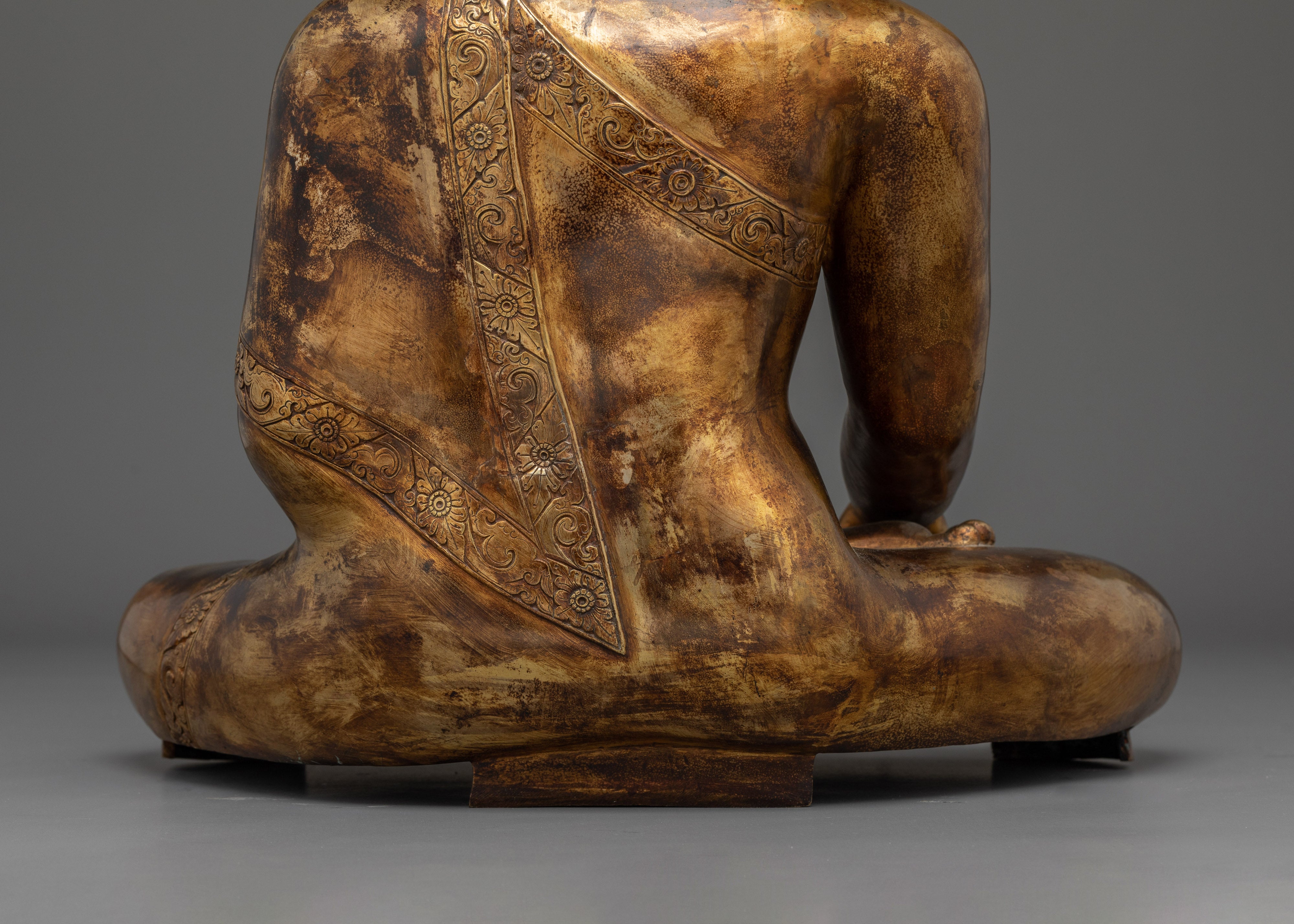 Antique Finished Shakyamuni Buddha Statue