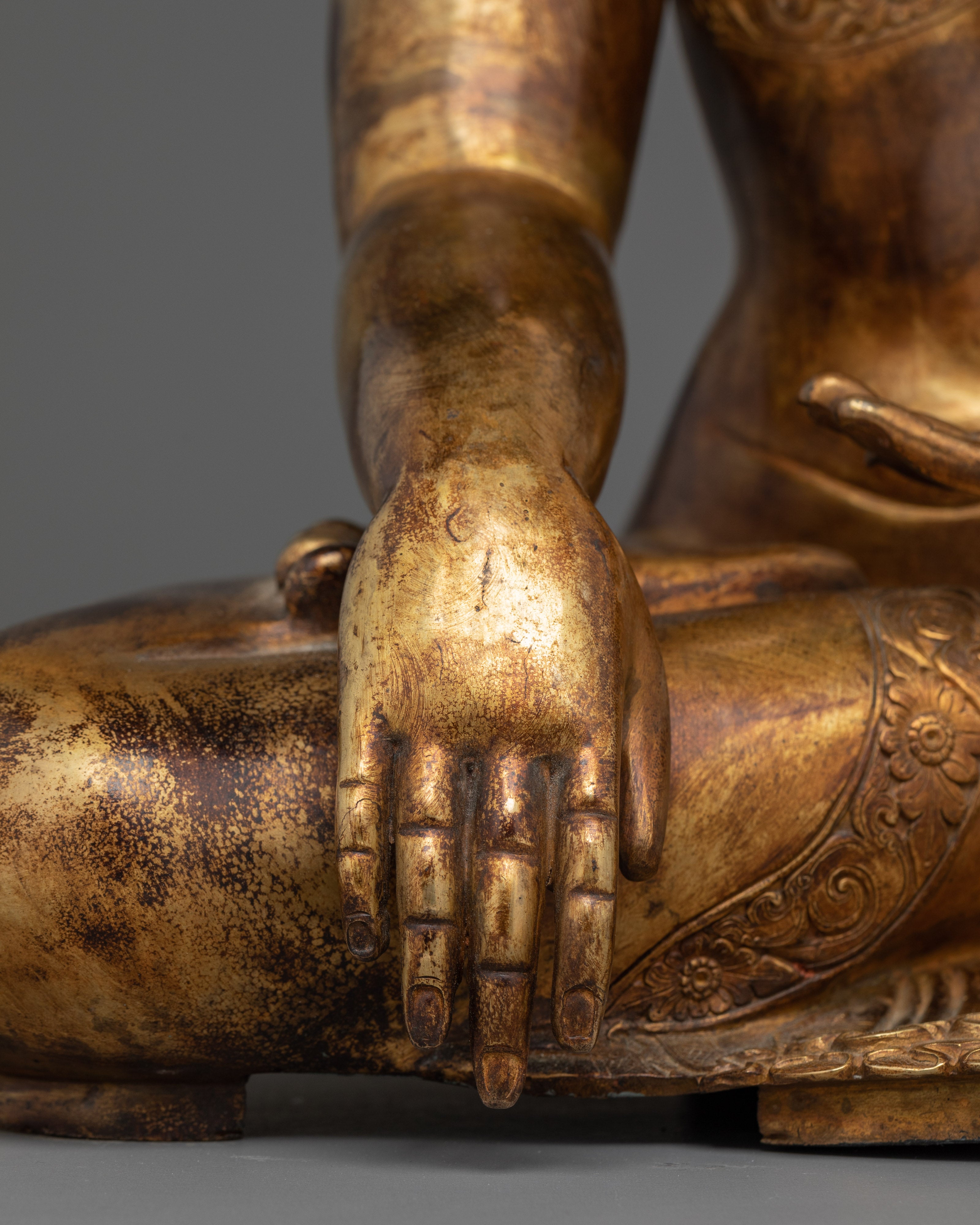 Antique Finished Shakyamuni Buddha Statue