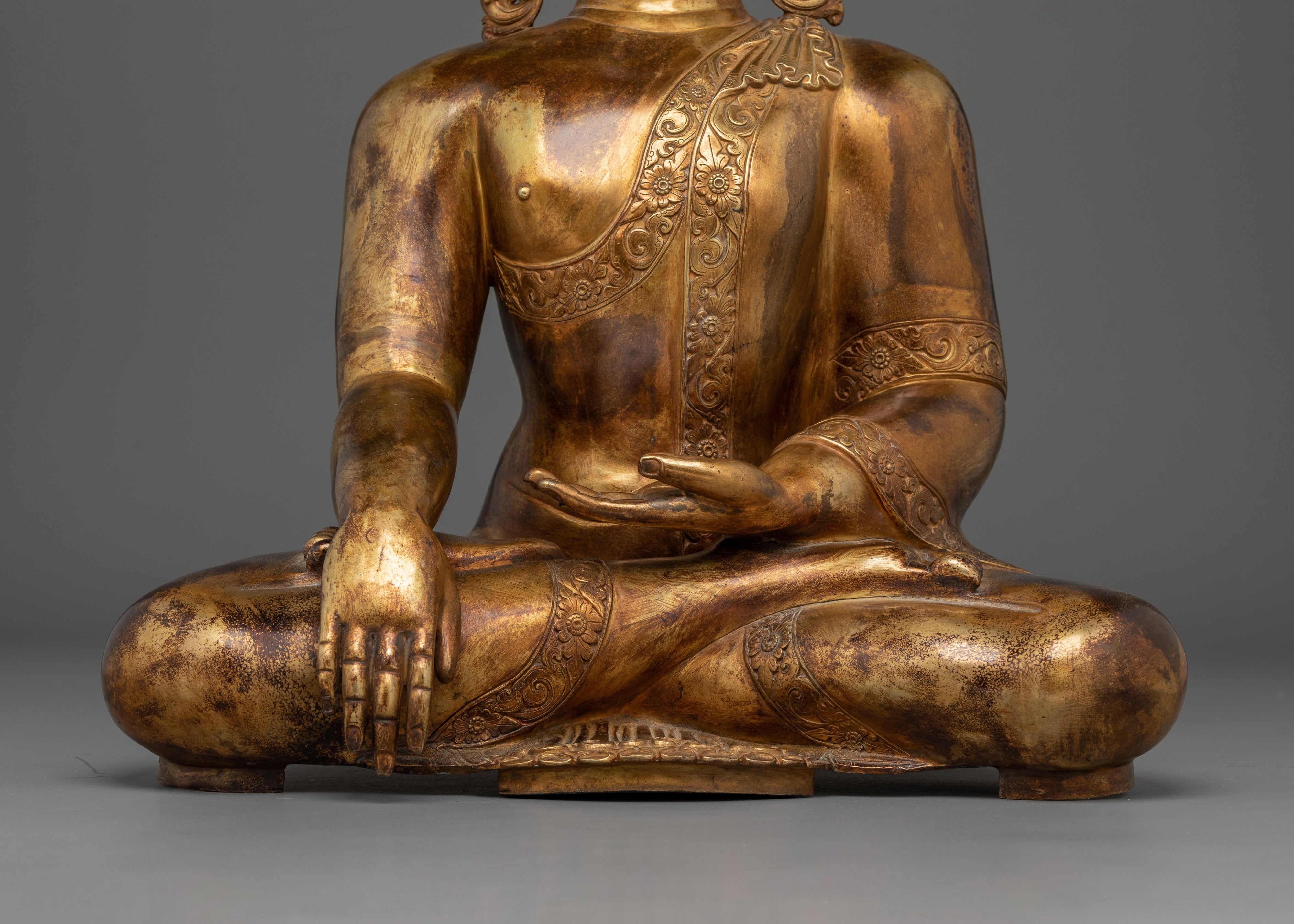 Antique Finished Shakyamuni Buddha Statue