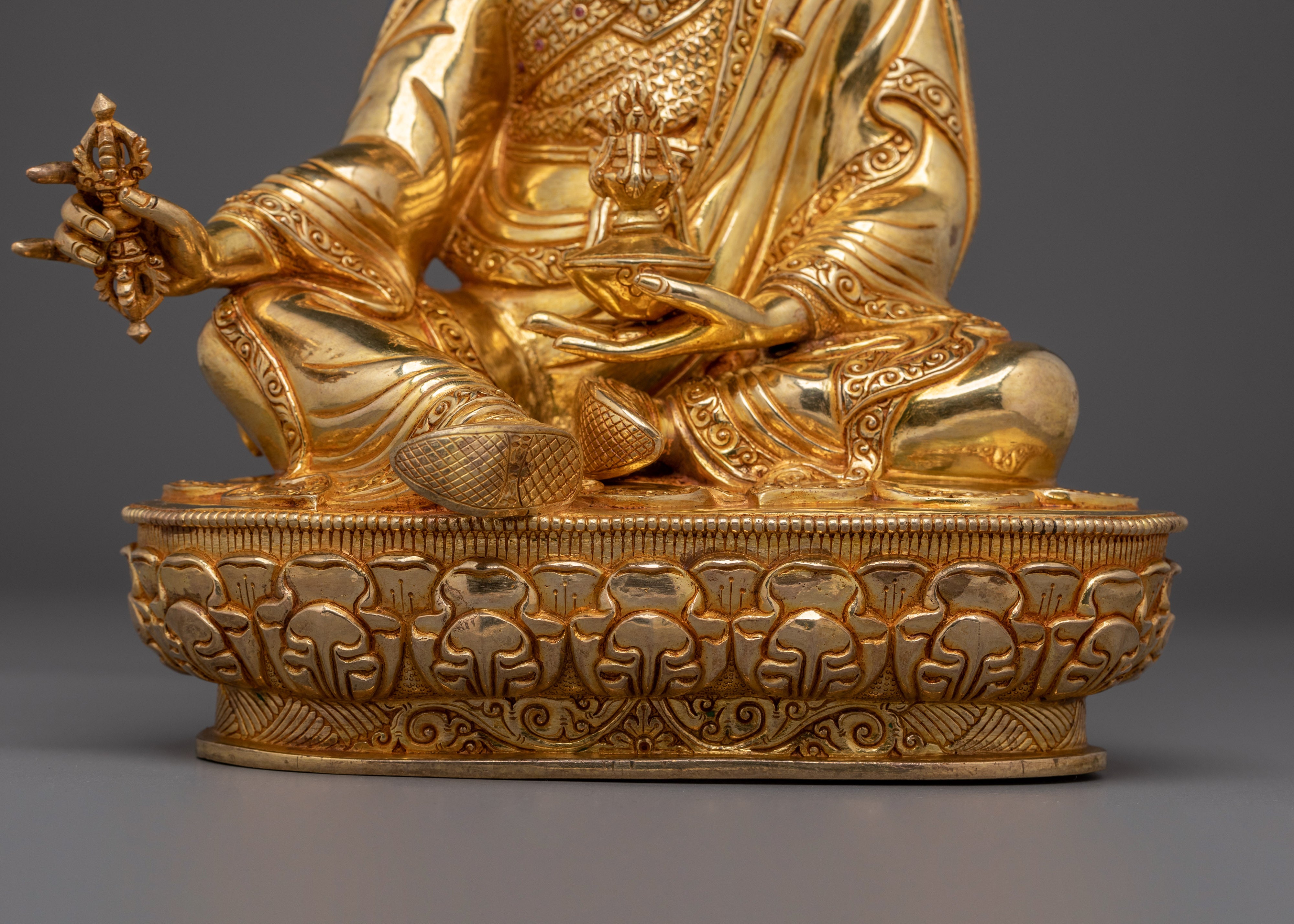 Vajrayana Buddhism Guru Rinpoche Statue
