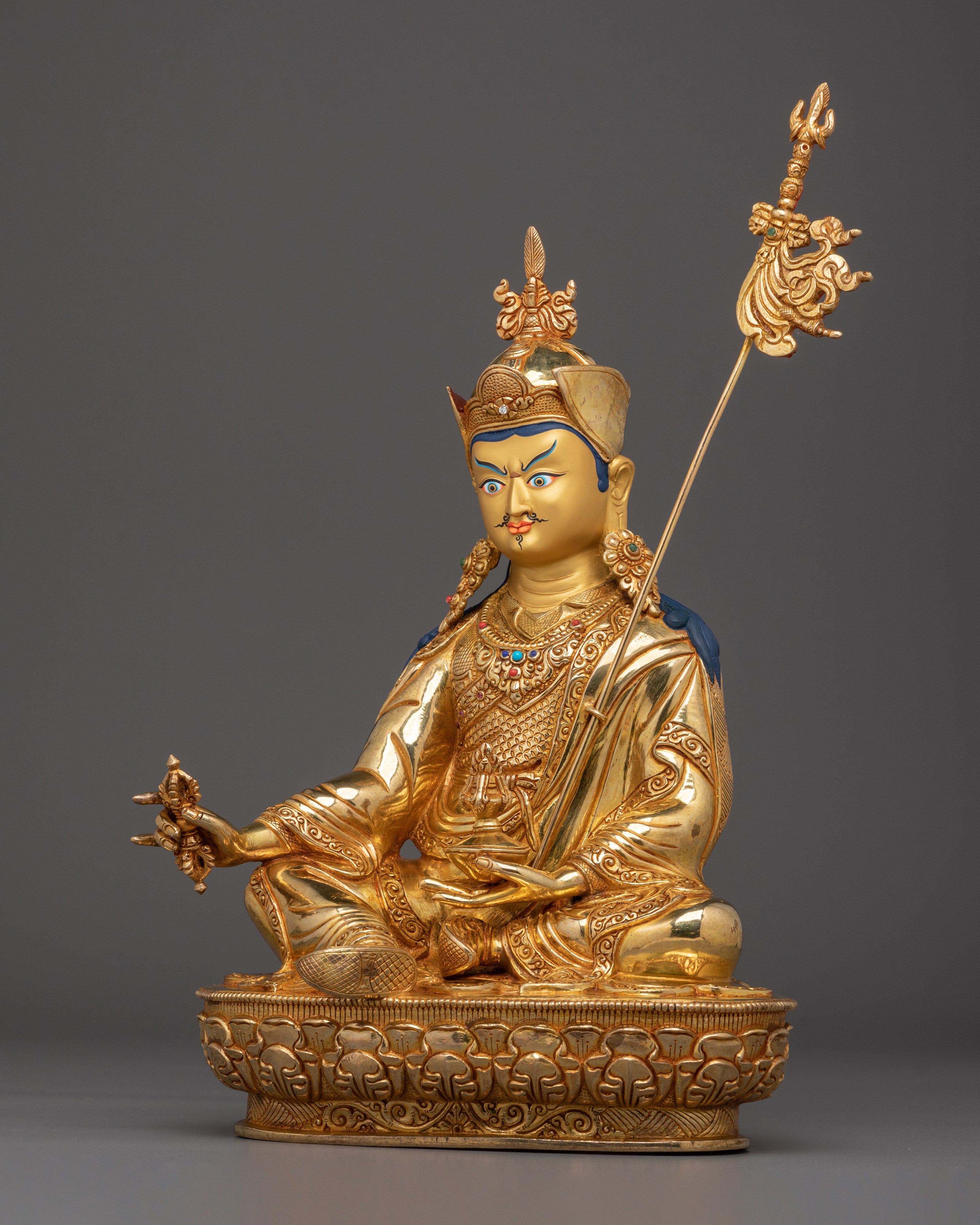 Vajrayana Buddhism Guru Rinpoche Statue