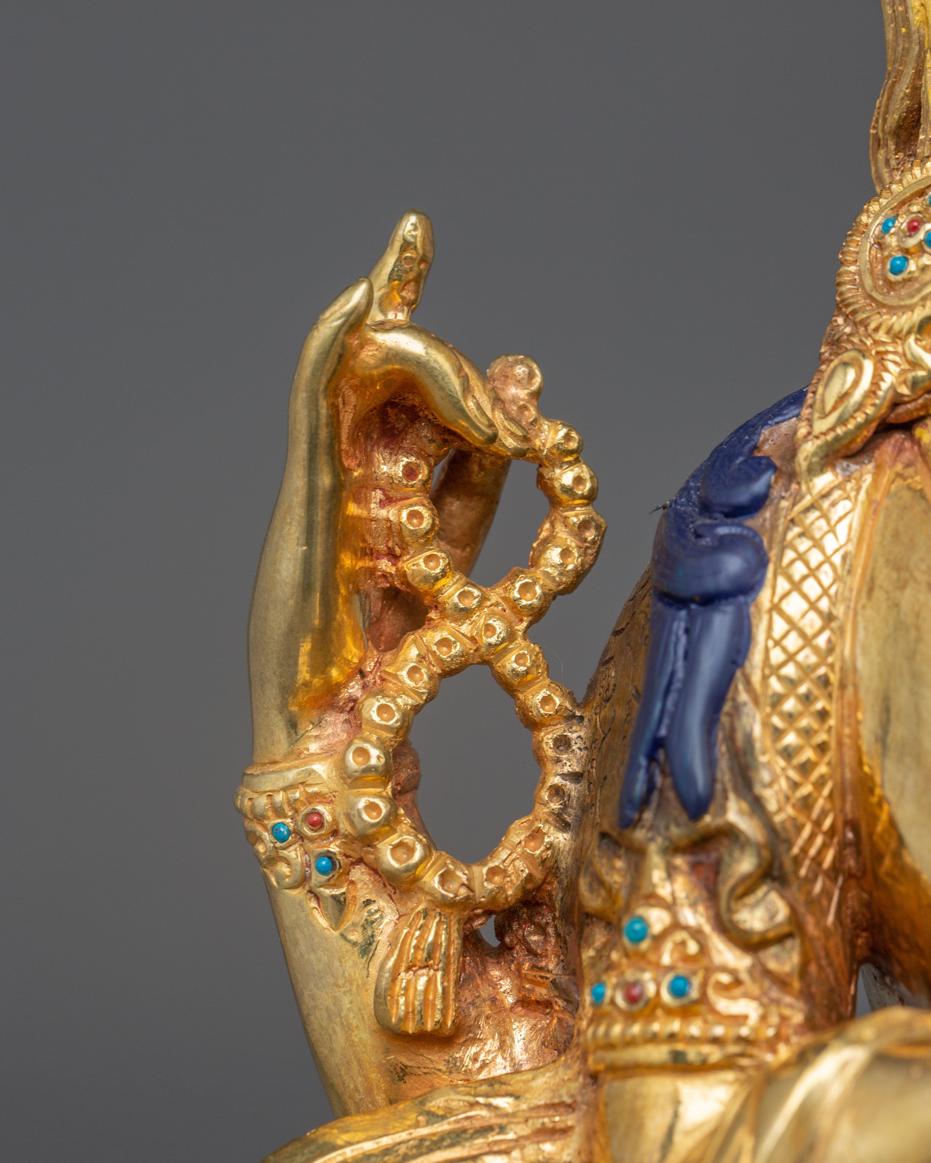 Statue of Chenrezig for Spiritual Decor