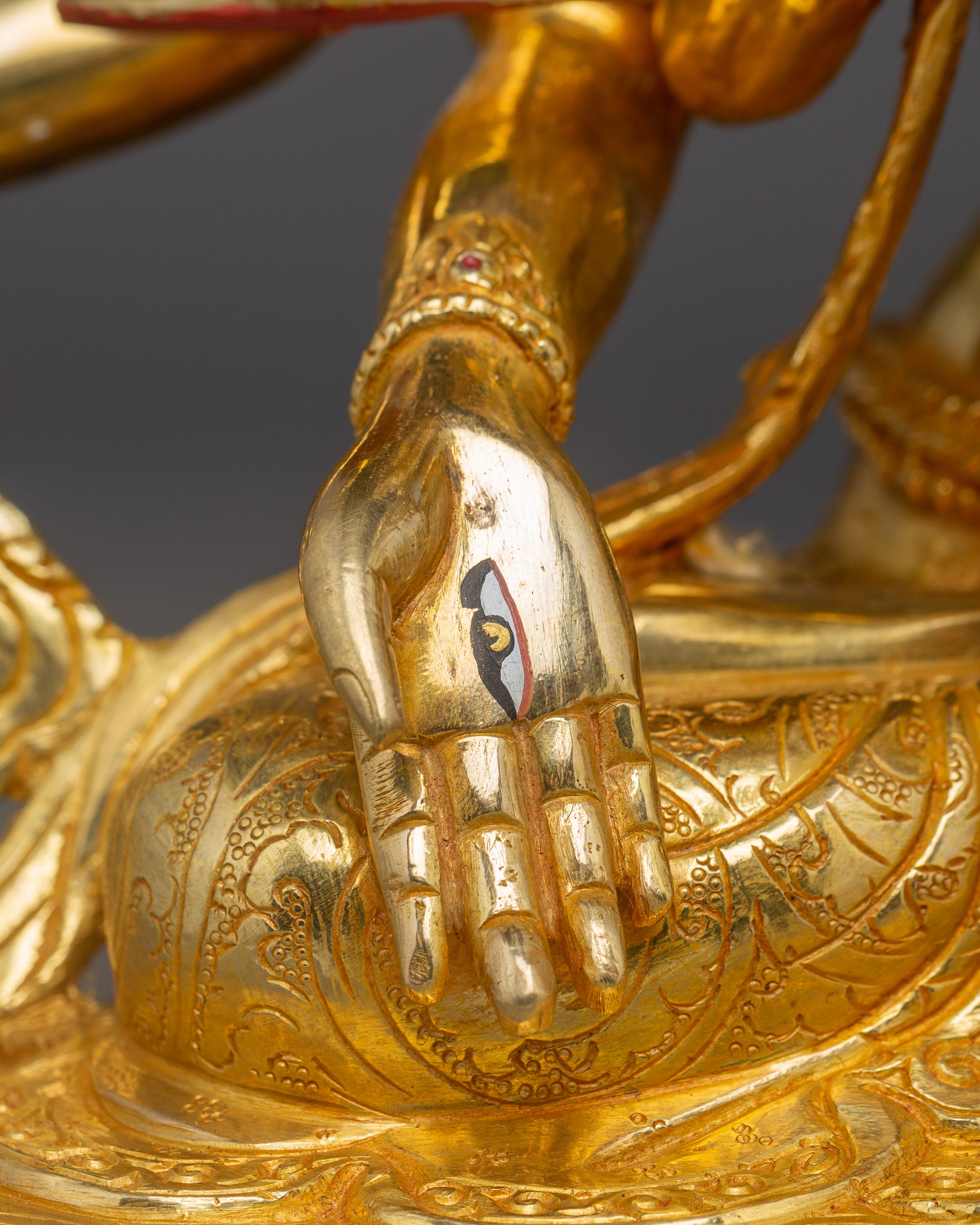 Namgyalma Statue: The Buddhist Healing Deity