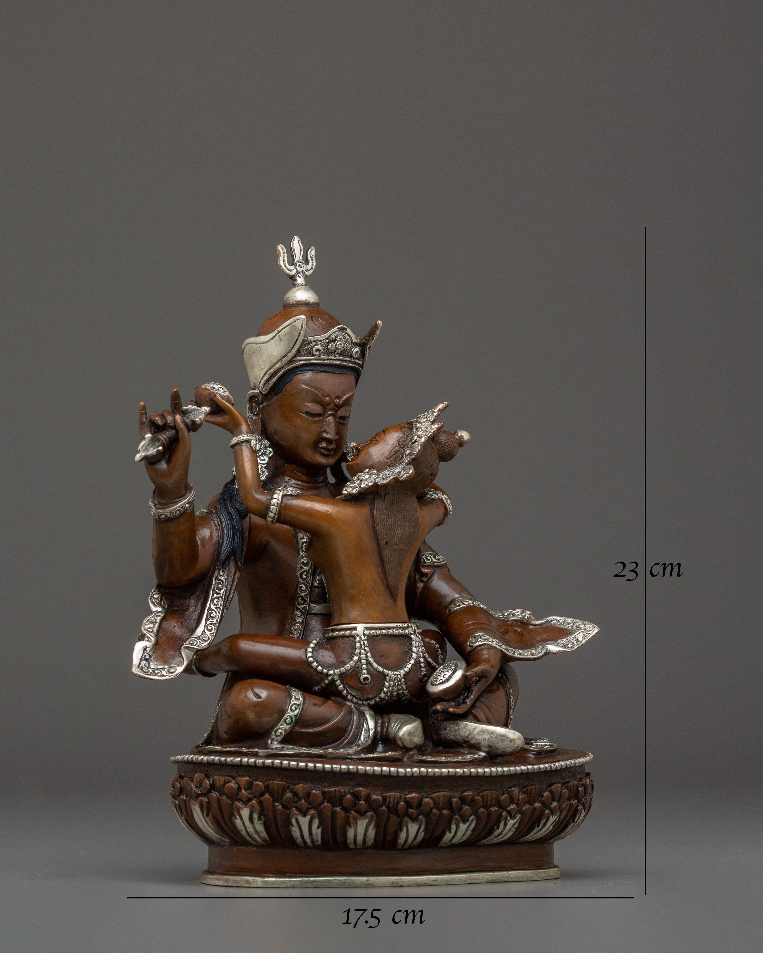 sacred-guru-rinpoche-with-consort-statue