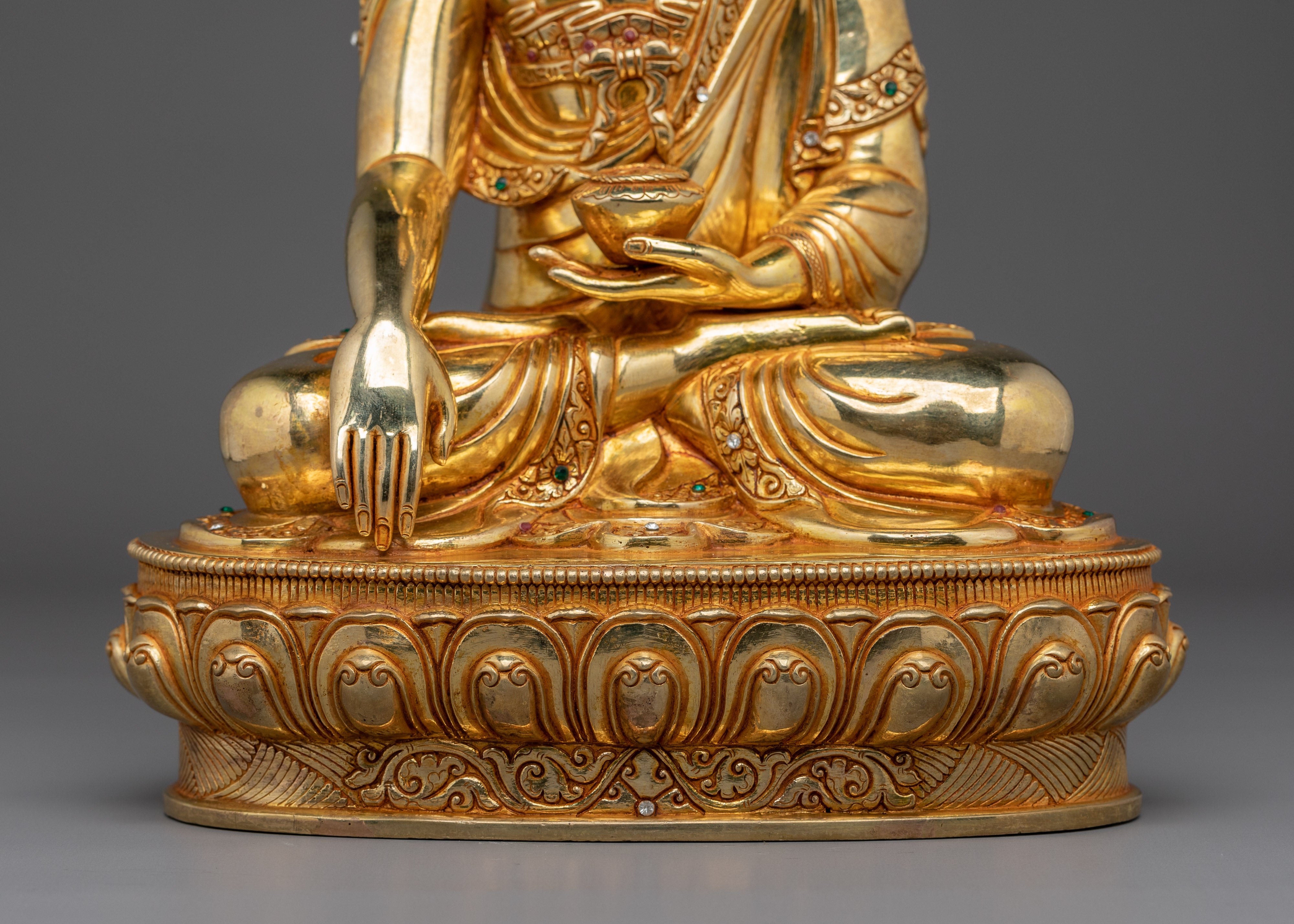 Shakyamuni Buddha Statue for Altar Spaces