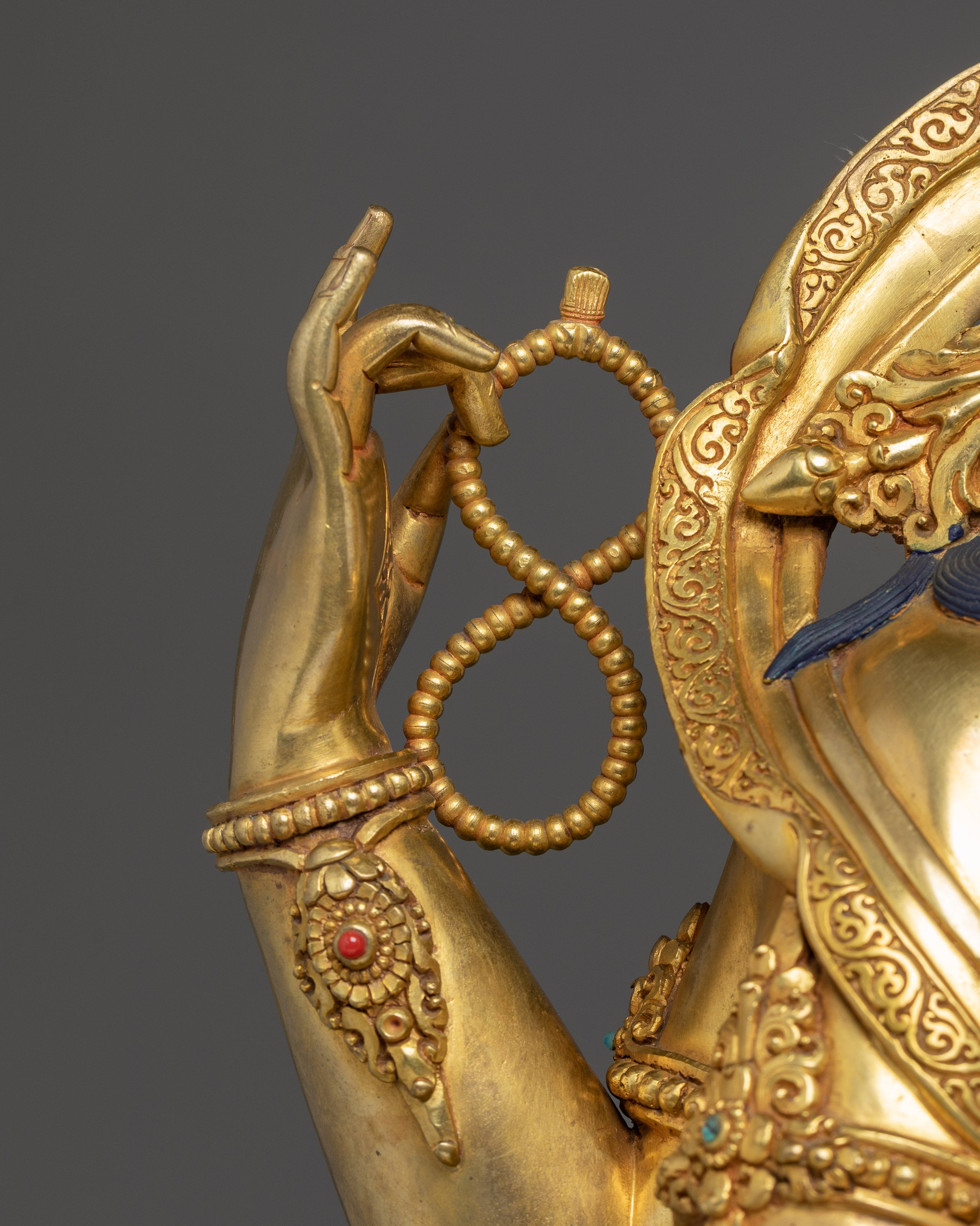 Chenrezig Sculpture: Lord of Compassion