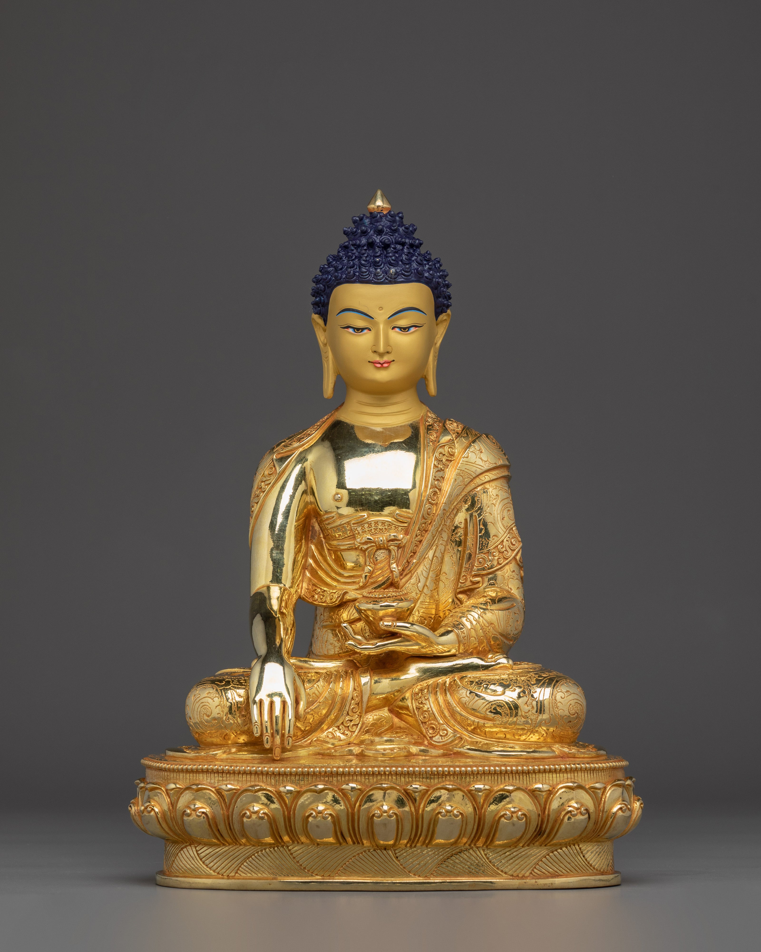 Radiant Shakyamuni Buddha Statue: The Sage of Shakyas