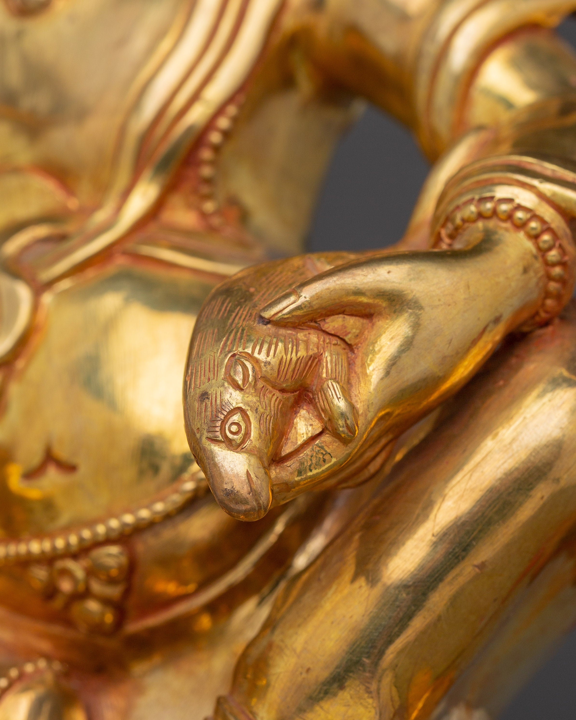 Namtoshe Sculpture: The Guardian of North