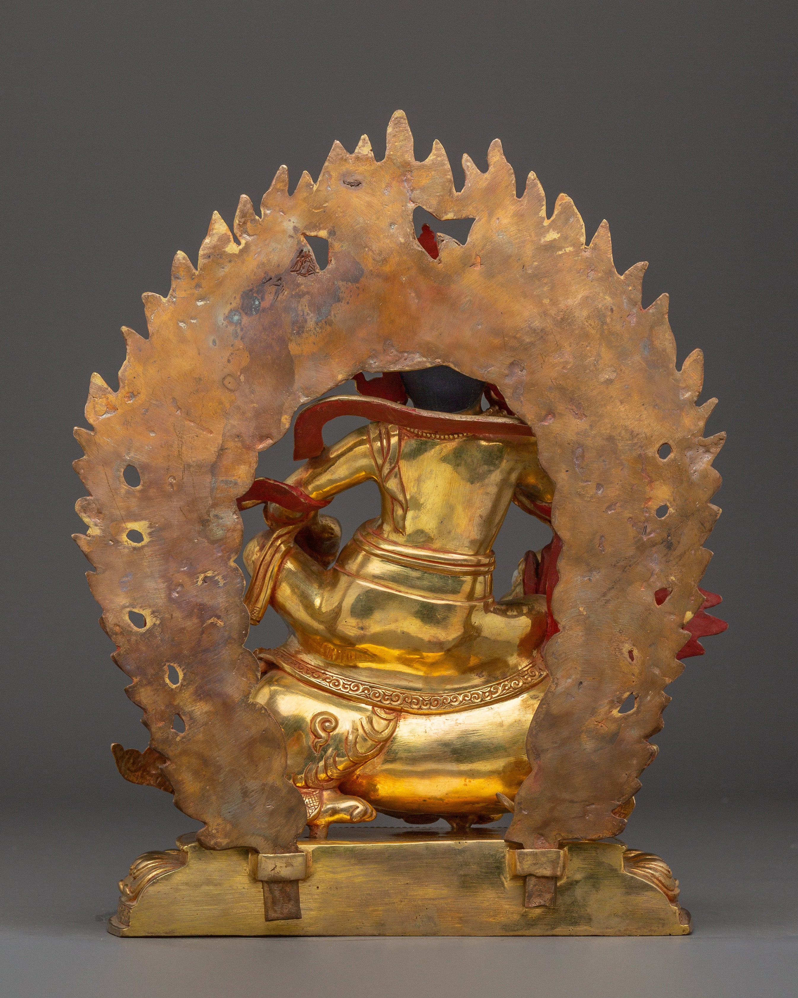 Namtoshe Sculpture: The Guardian of North