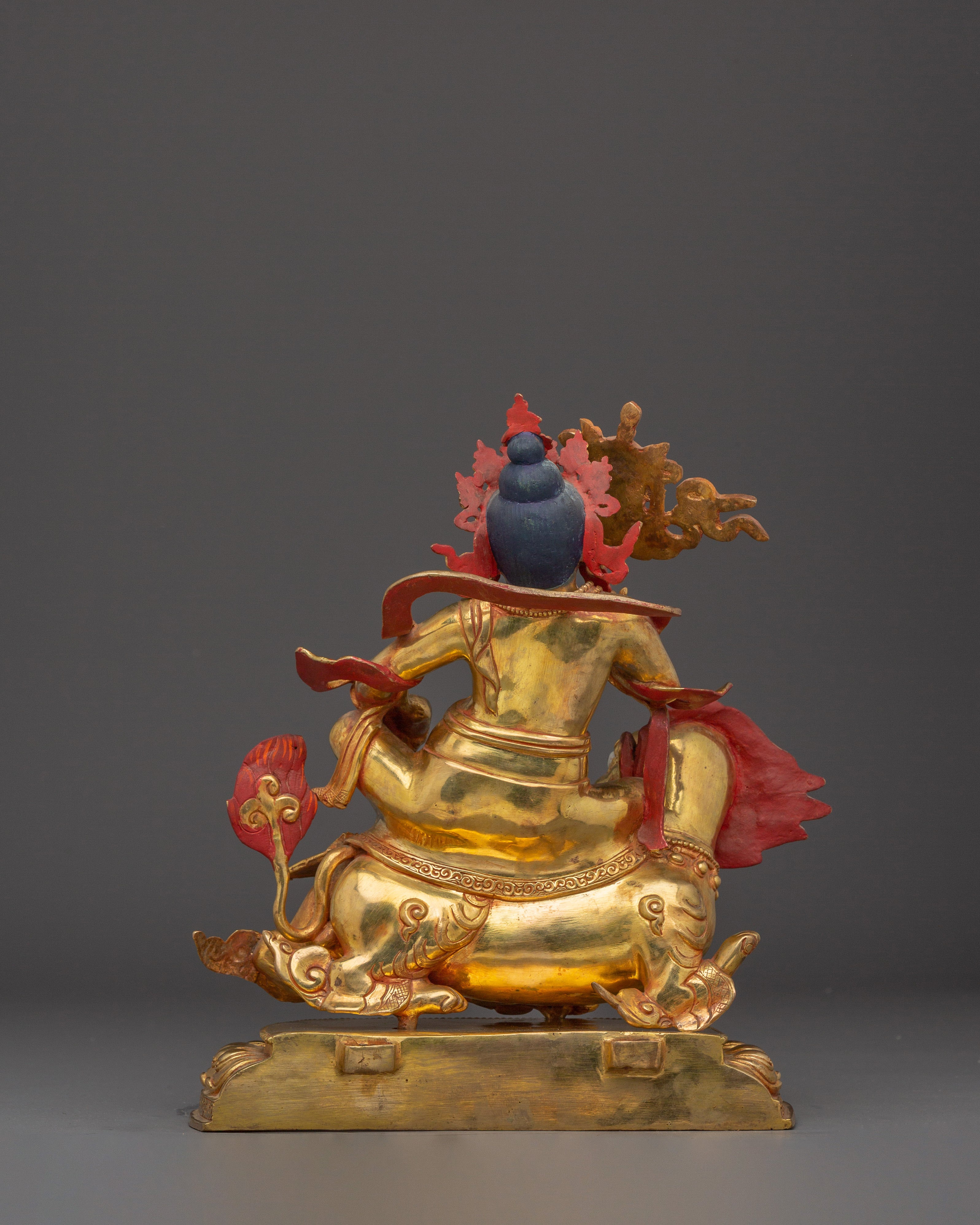 Namtoshe Sculpture: The Guardian of North