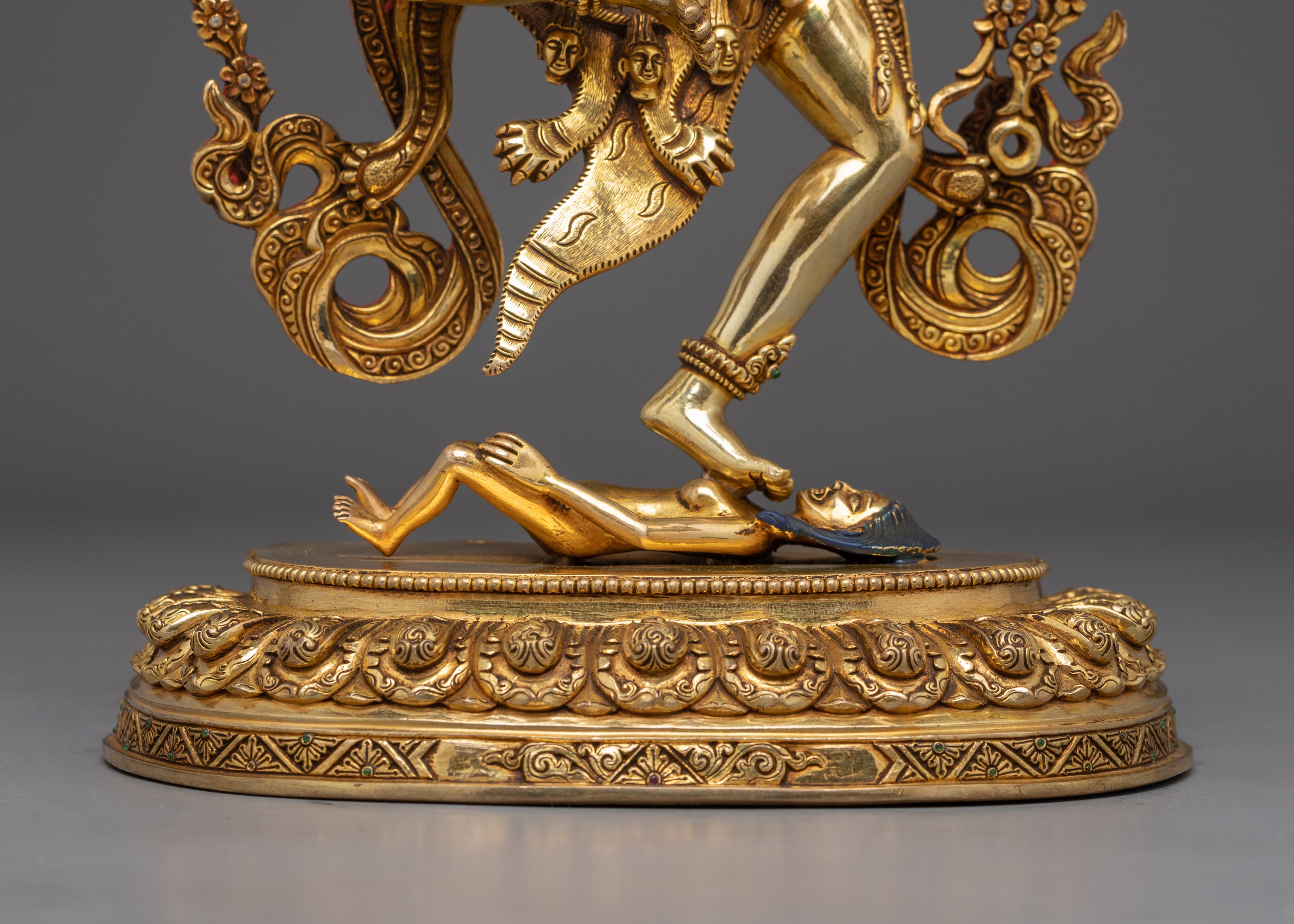 Statue of Kurukulla: The Goddess of Attraction