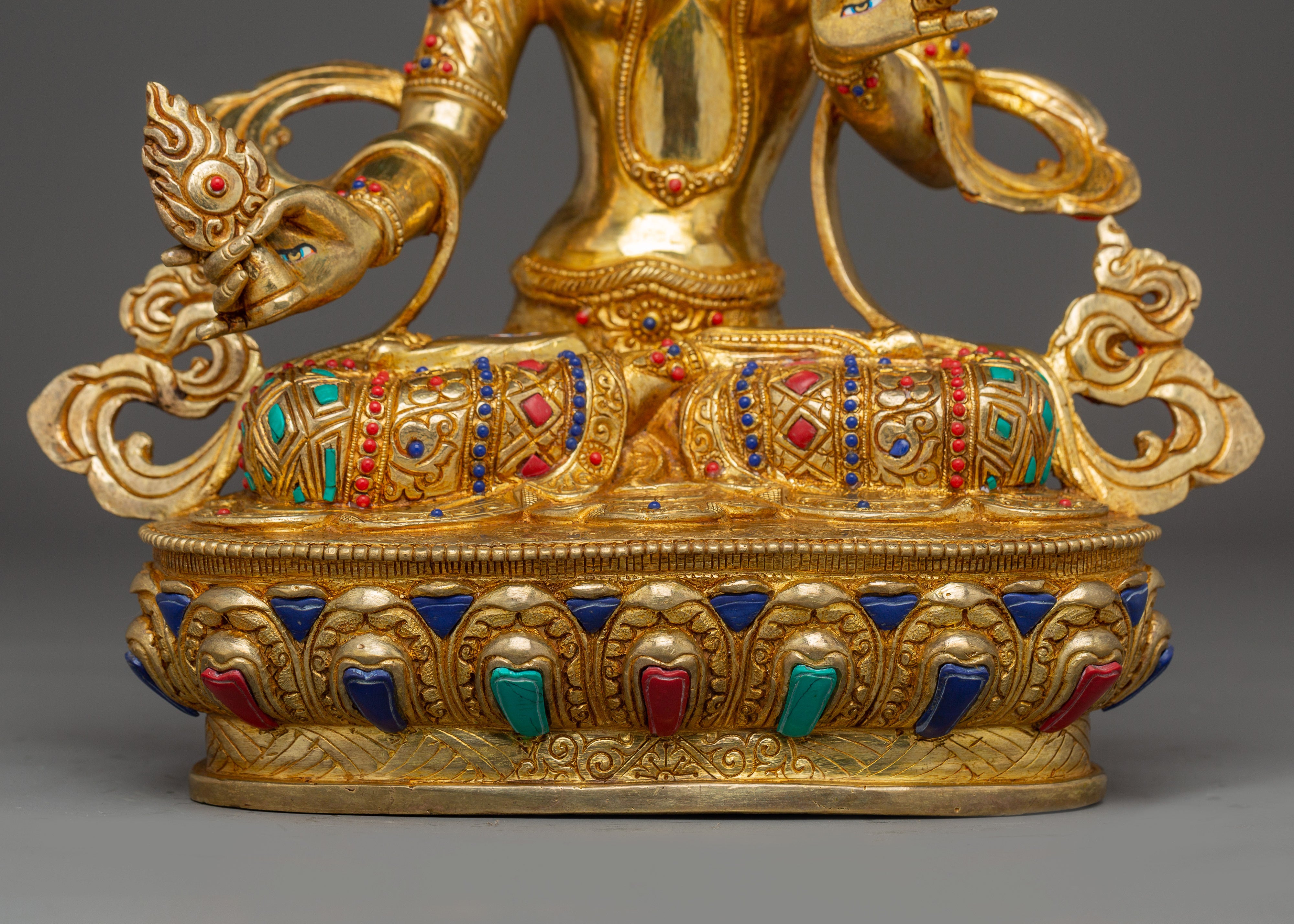 Parasol Protector Bodhisattva Dukar Statue for Dharma Decor