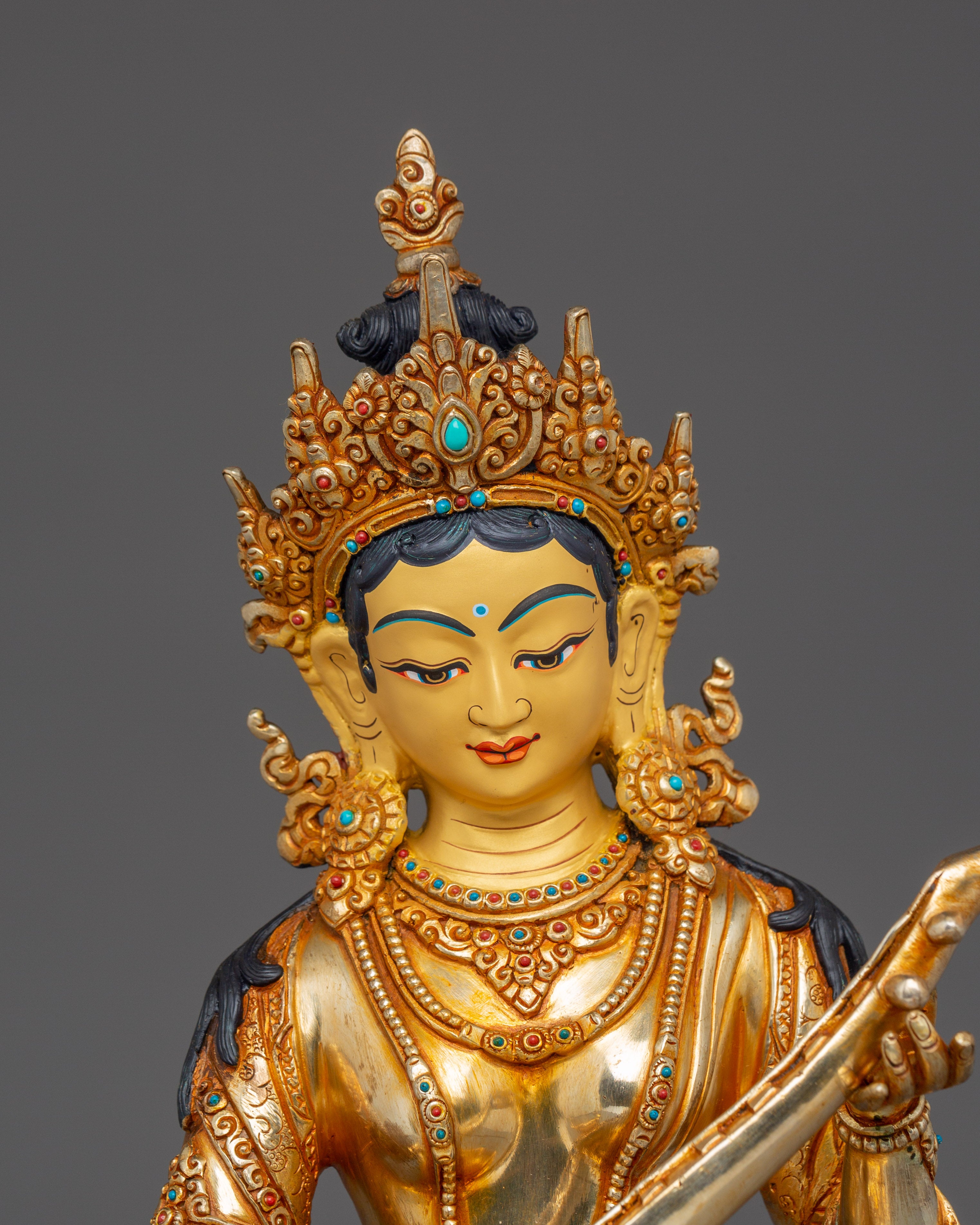 Saraswati Statue: Symbol of Knowledge