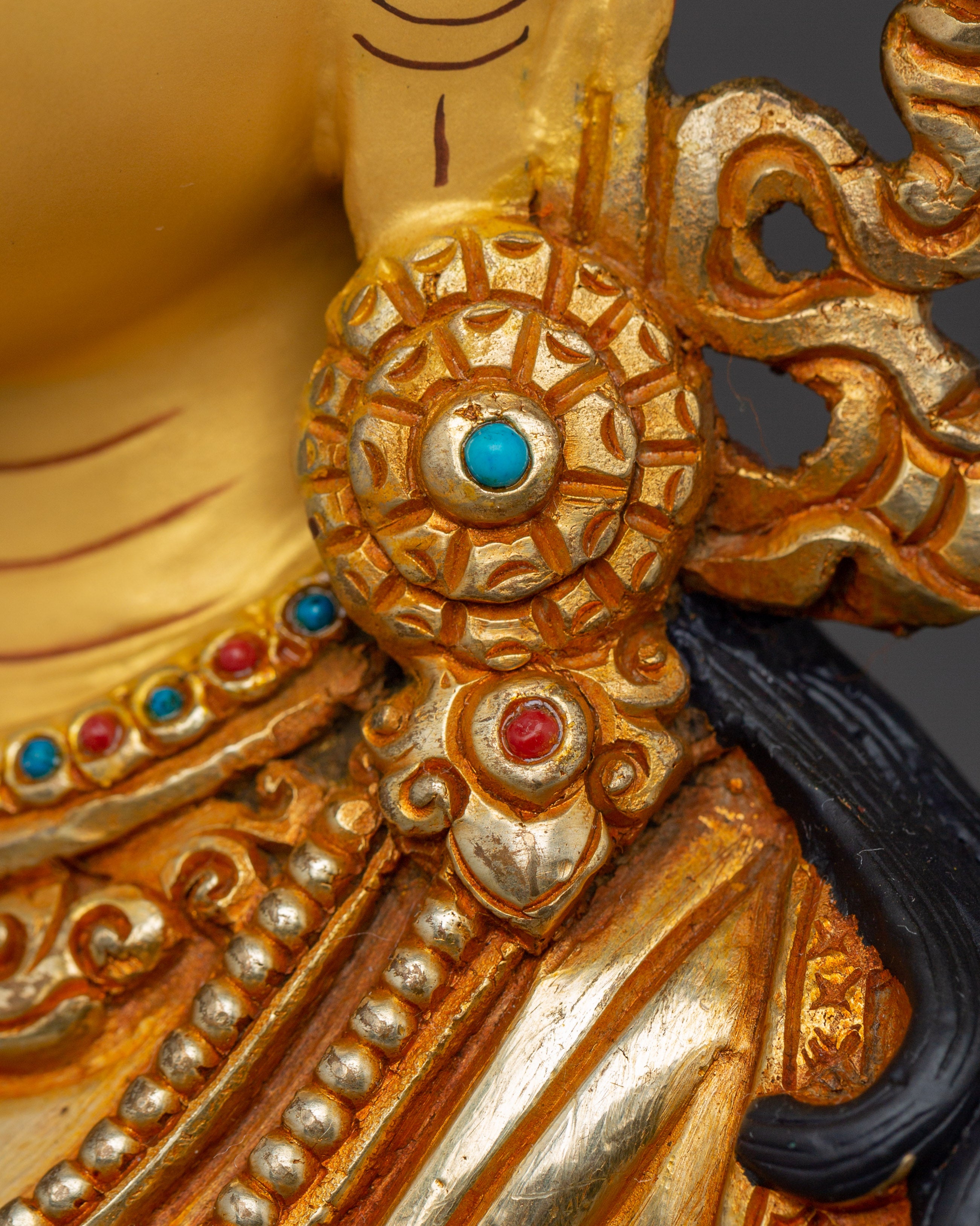 Saraswati Statue: Symbol of Knowledge