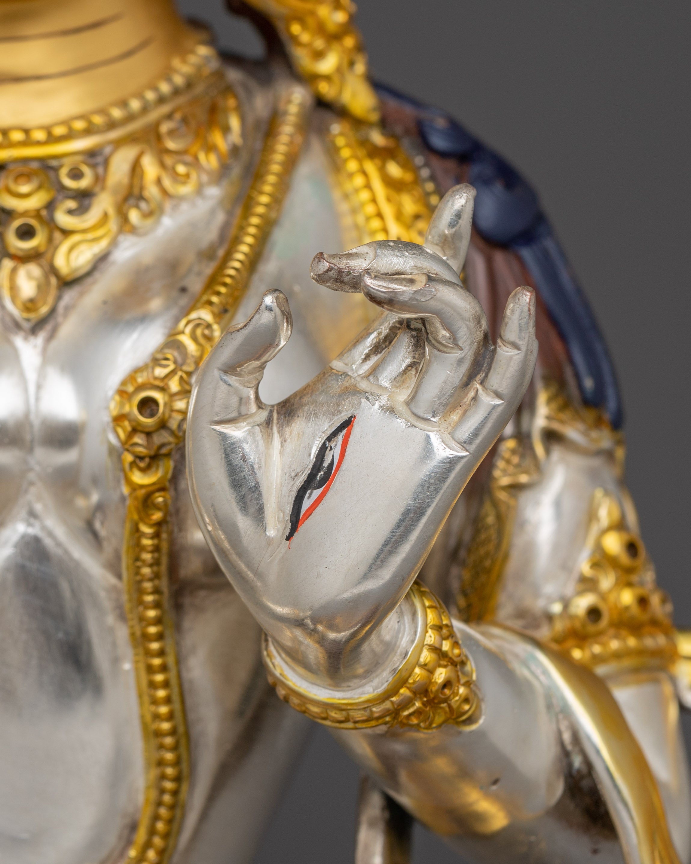 Parasol Deity Dukar Statue | Buddhist Protector Goddess