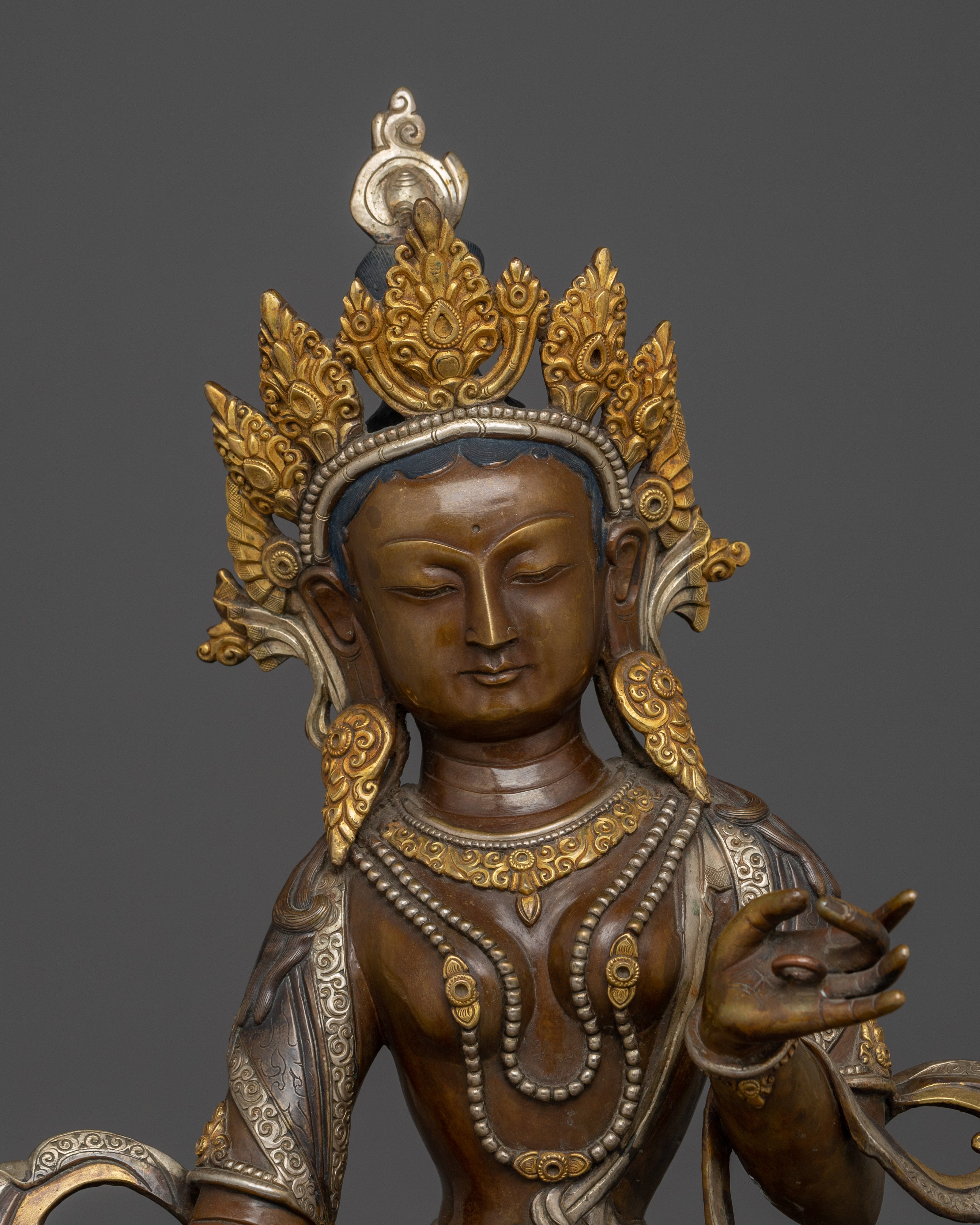 Protector Bodhisattva Dukar Statue | Handmade Sitatapatra Sculpture