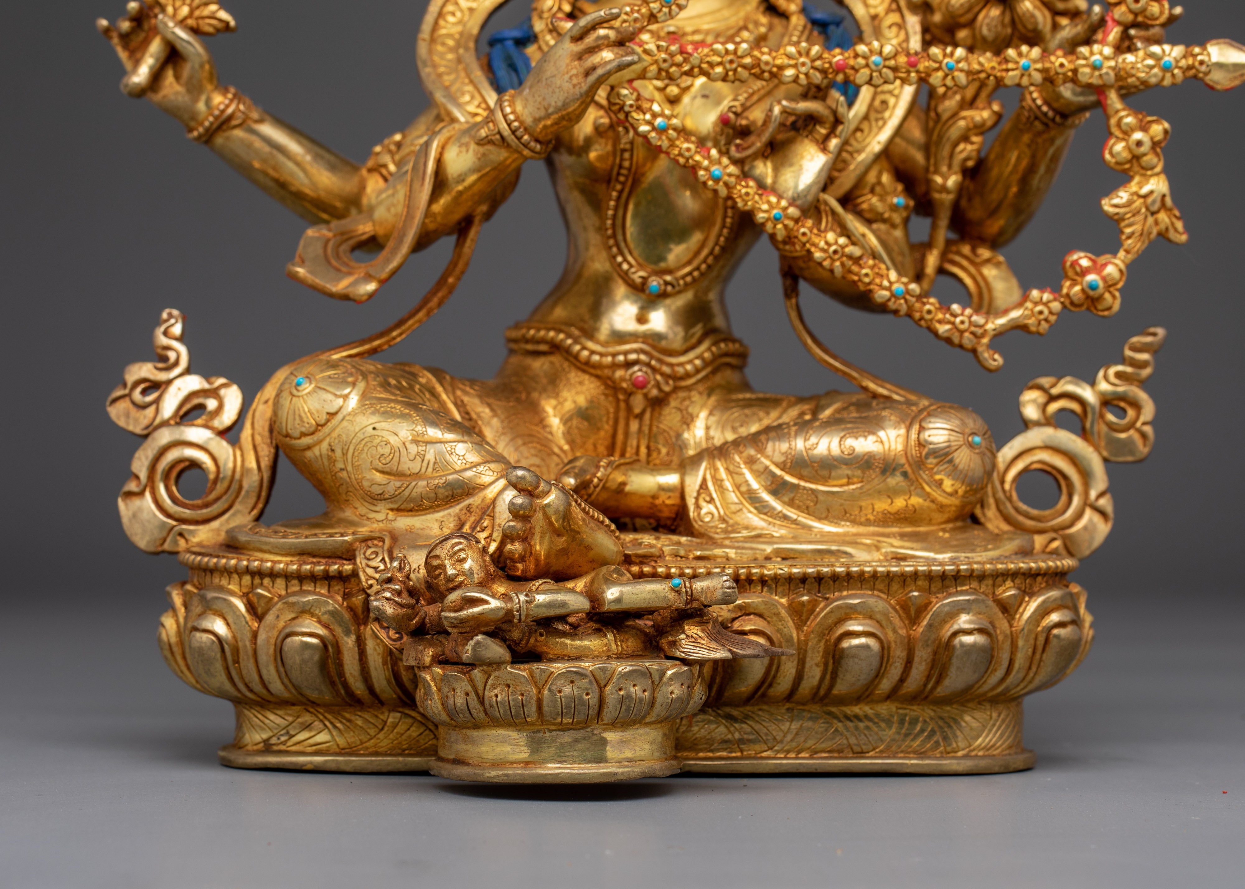 Seated Kurukulla Statue | Goddess of Magnetism