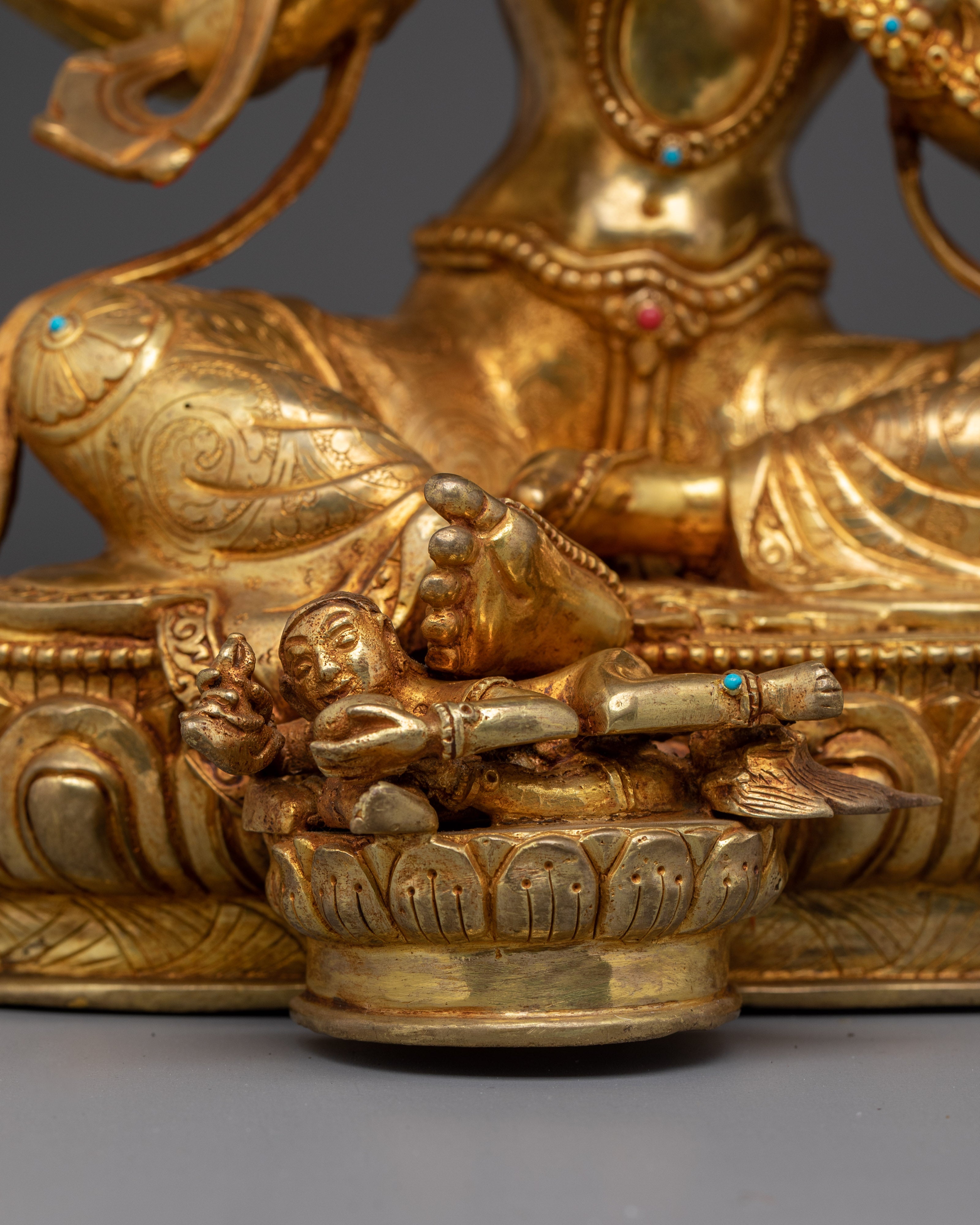 Seated Kurukulla Statue | Goddess of Magnetism