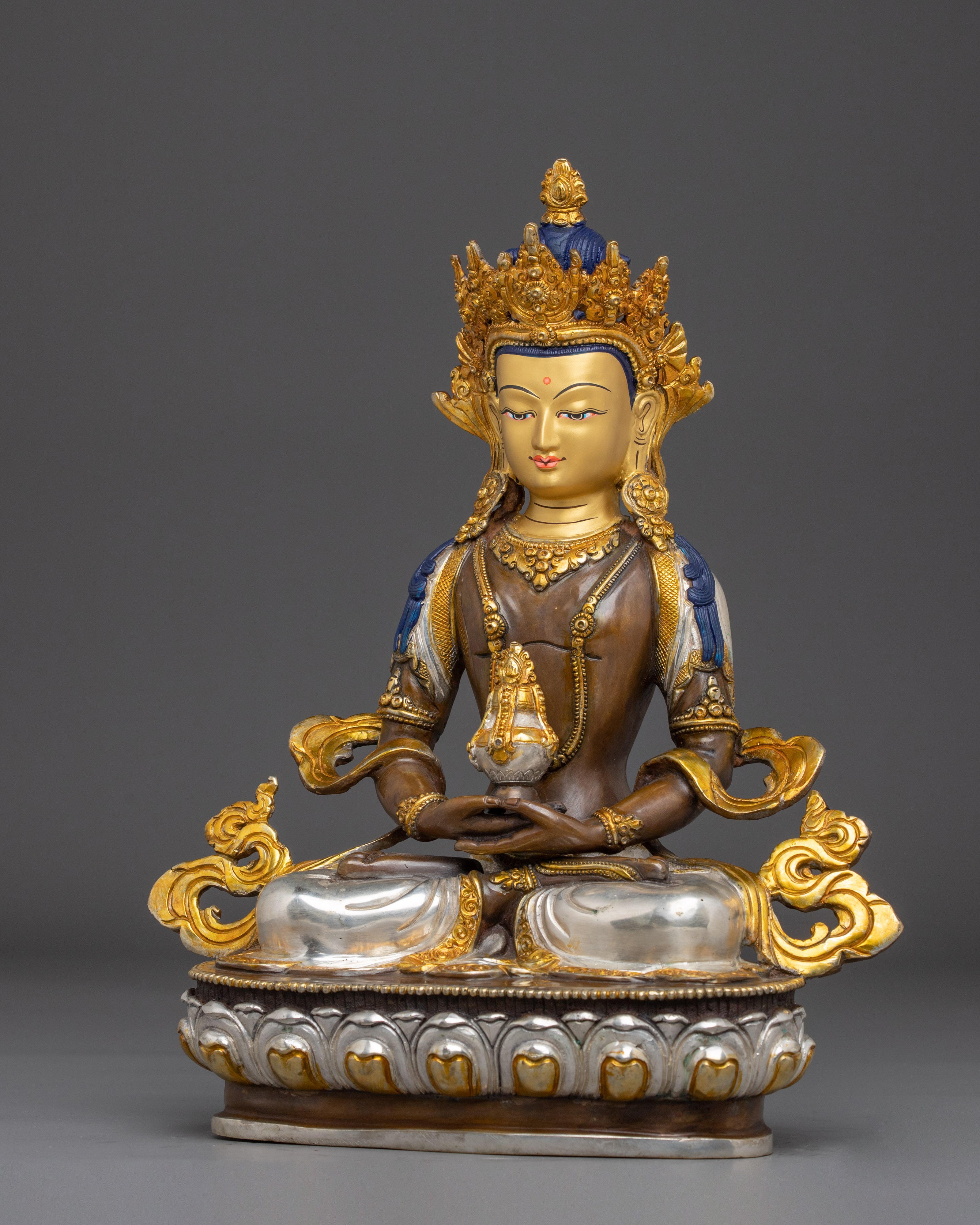 Golden Artwork of Amitayus Bodhisattva for Spirituality