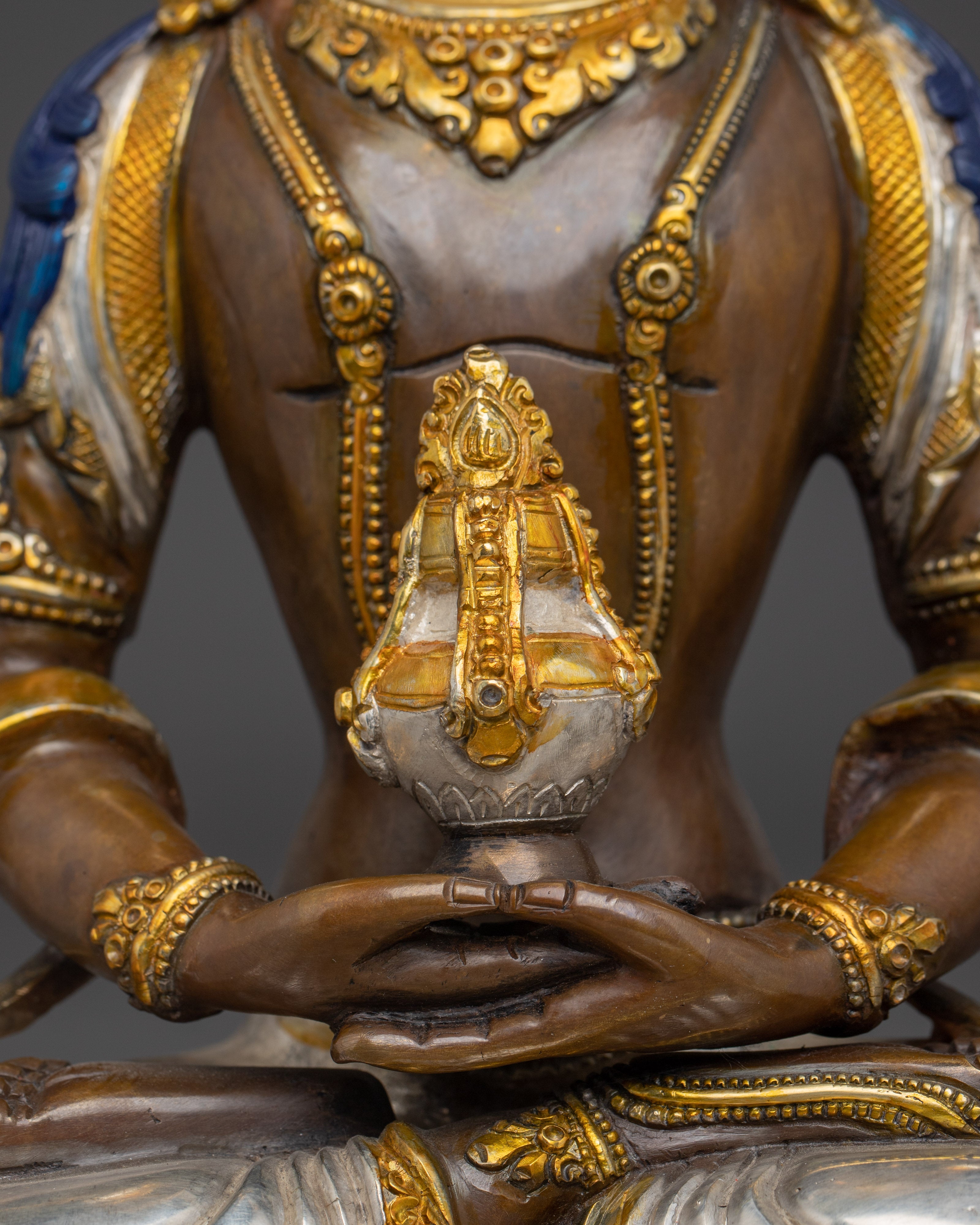 Golden Artwork of Amitayus Bodhisattva for Spirituality