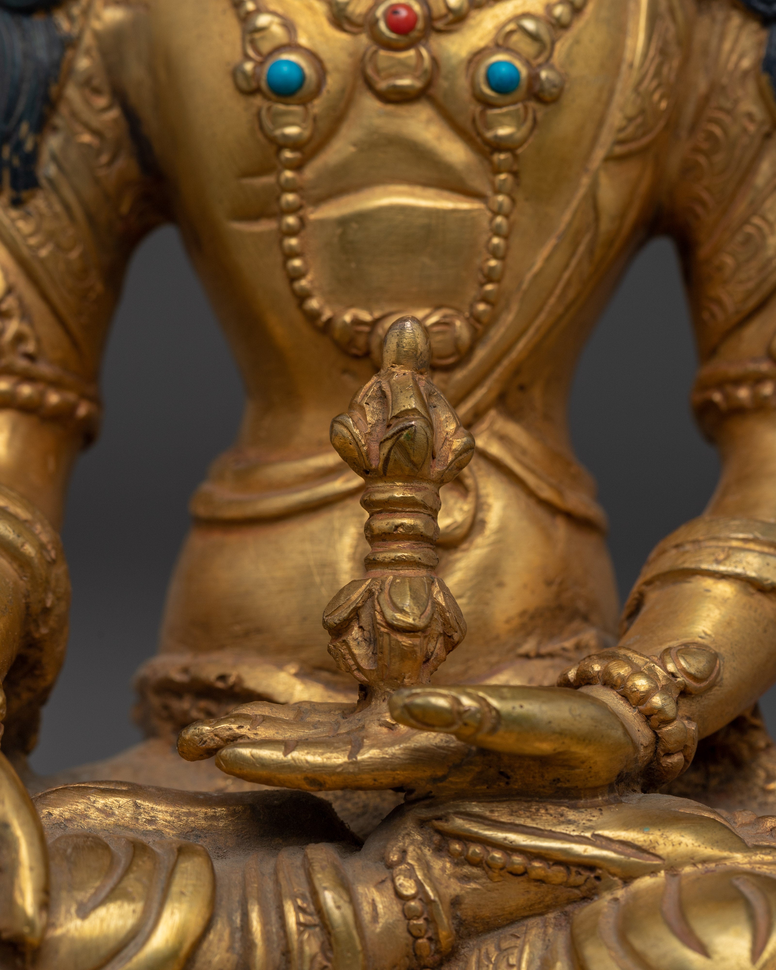 Mitrugpa Himalayan Statue: Akshobhya Buddha Artwork