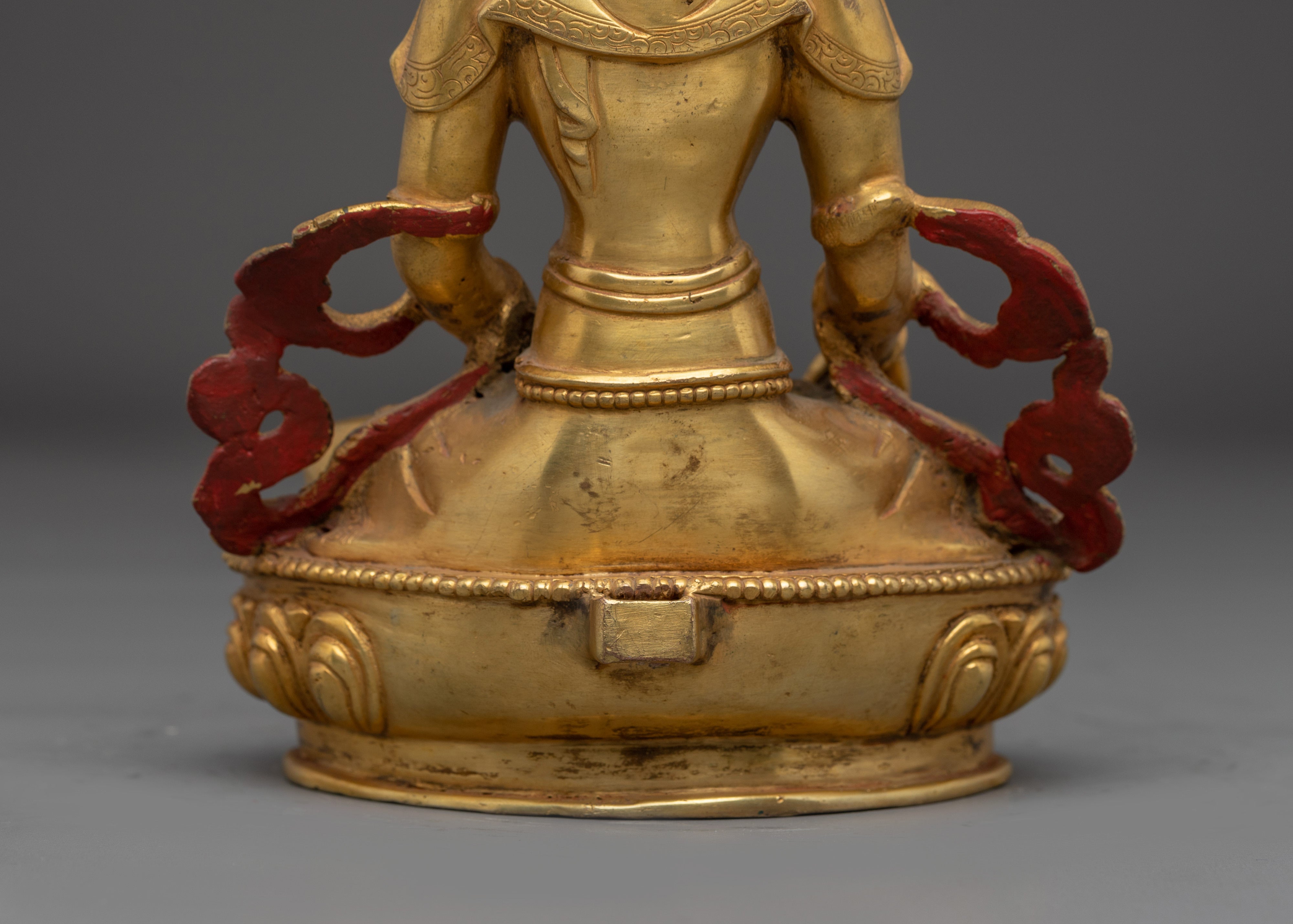 Mitrugpa Himalayan Statue: Akshobhya Buddha Artwork