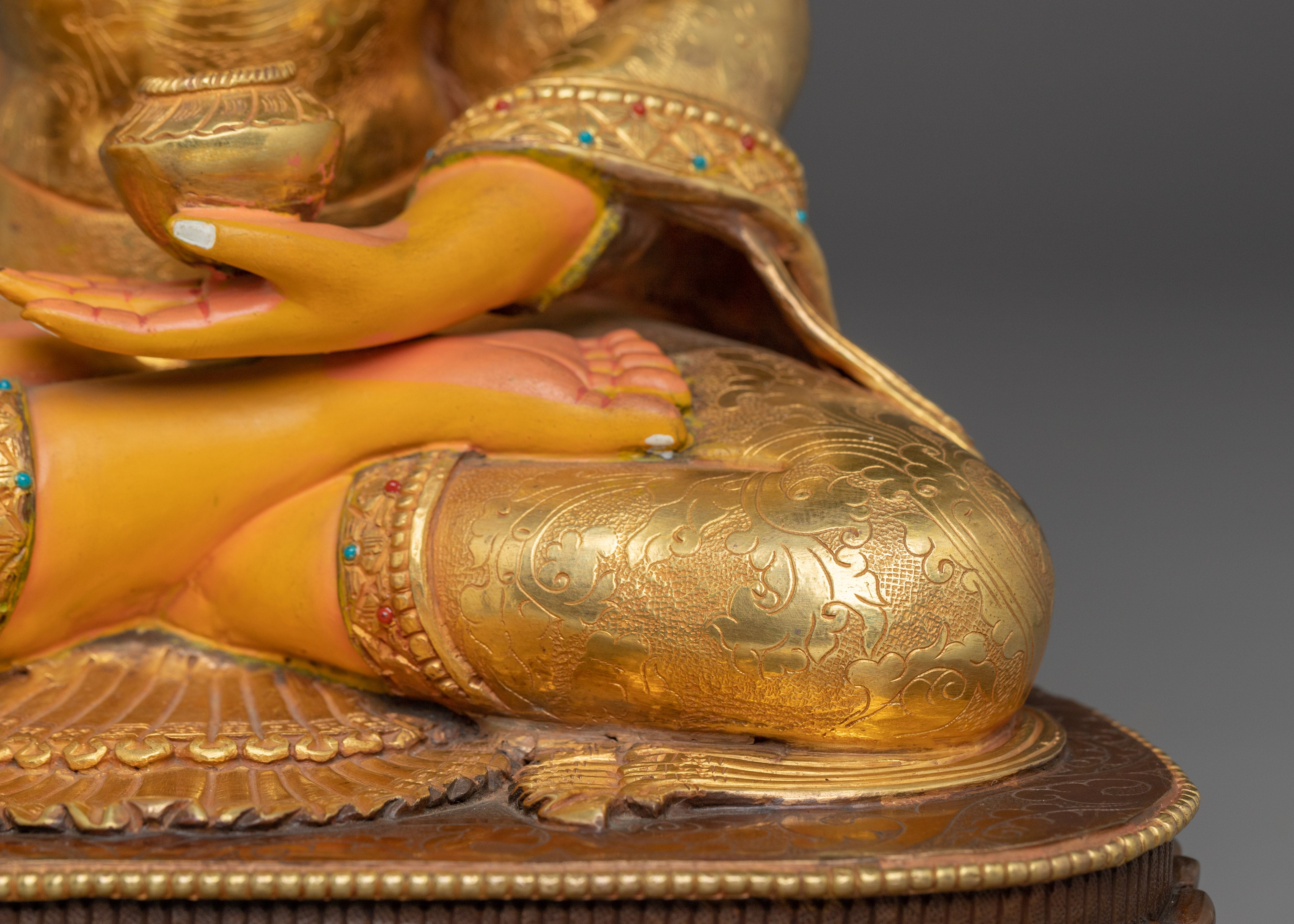 Traditional Shakyamuni Buddha Figurine | 24K Gold Gilded Statue