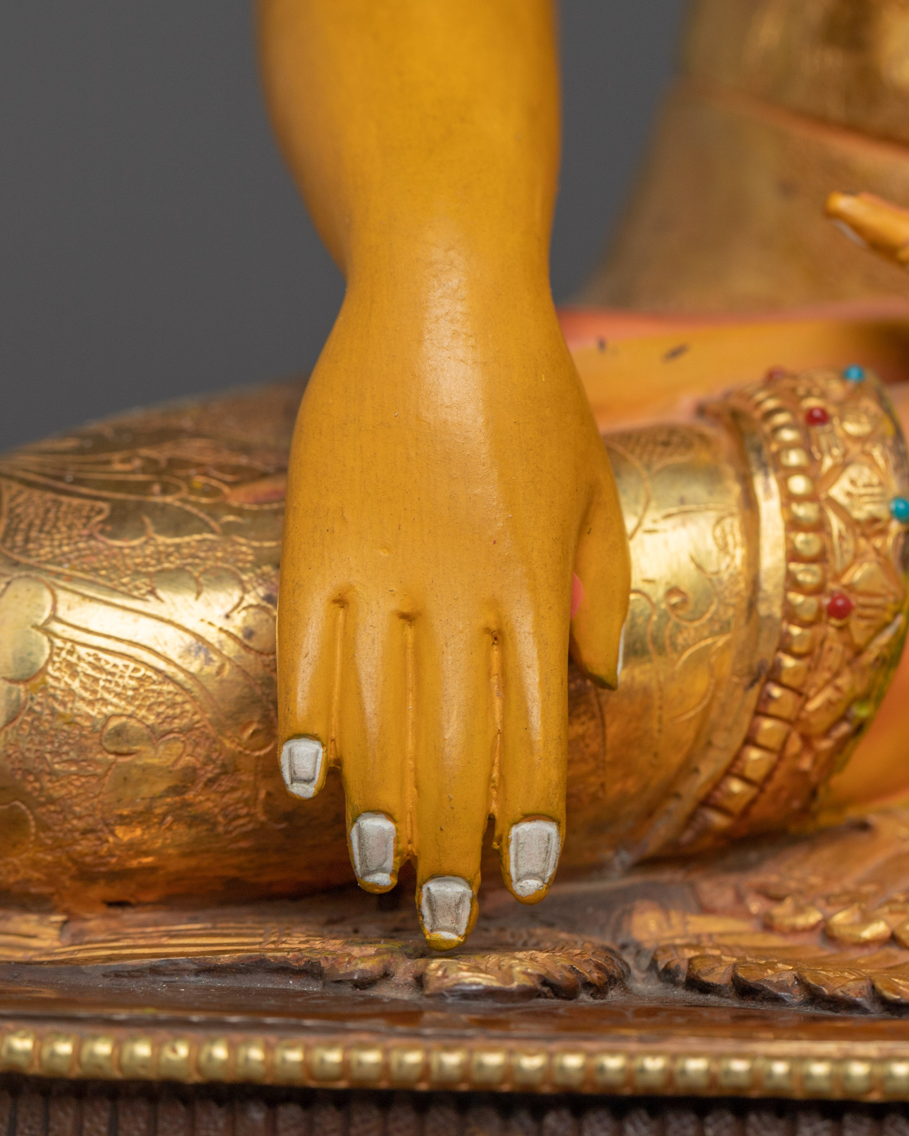 Traditional Shakyamuni Buddha Figurine | 24K Gold Gilded Statue