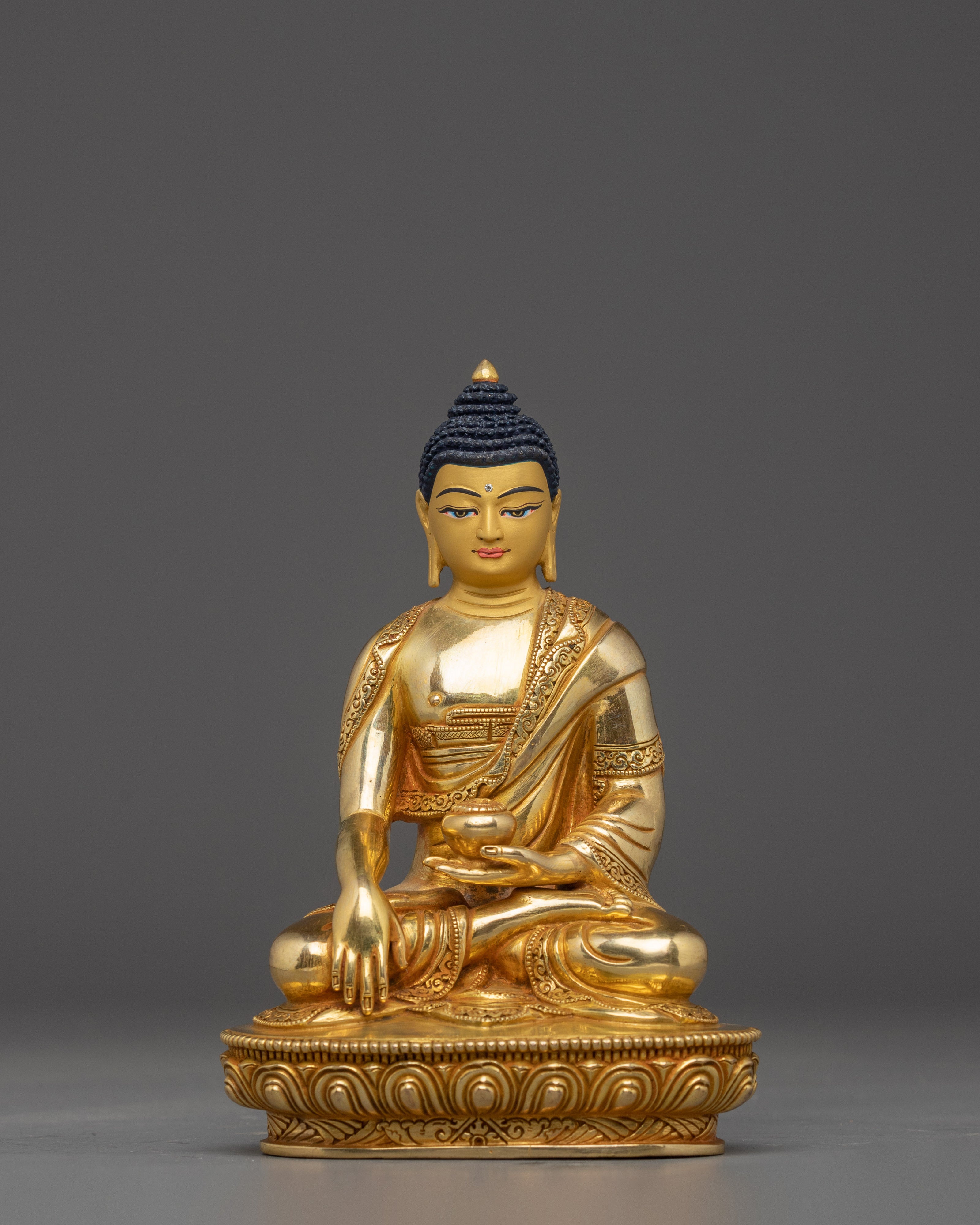 Shakyamuni Buddha Statue: Teacher of Dharma