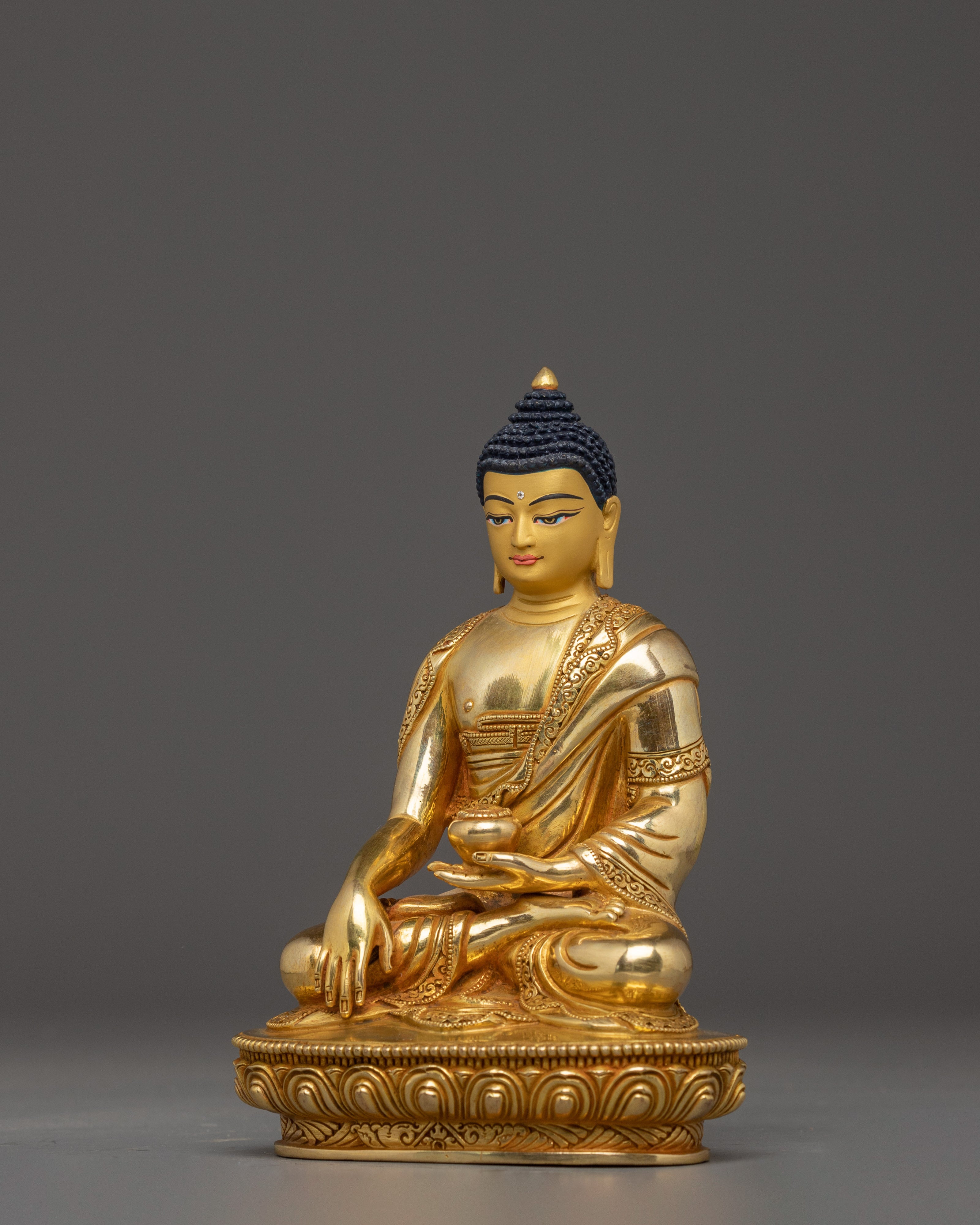 Shakyamuni Buddha Statue: Teacher of Dharma