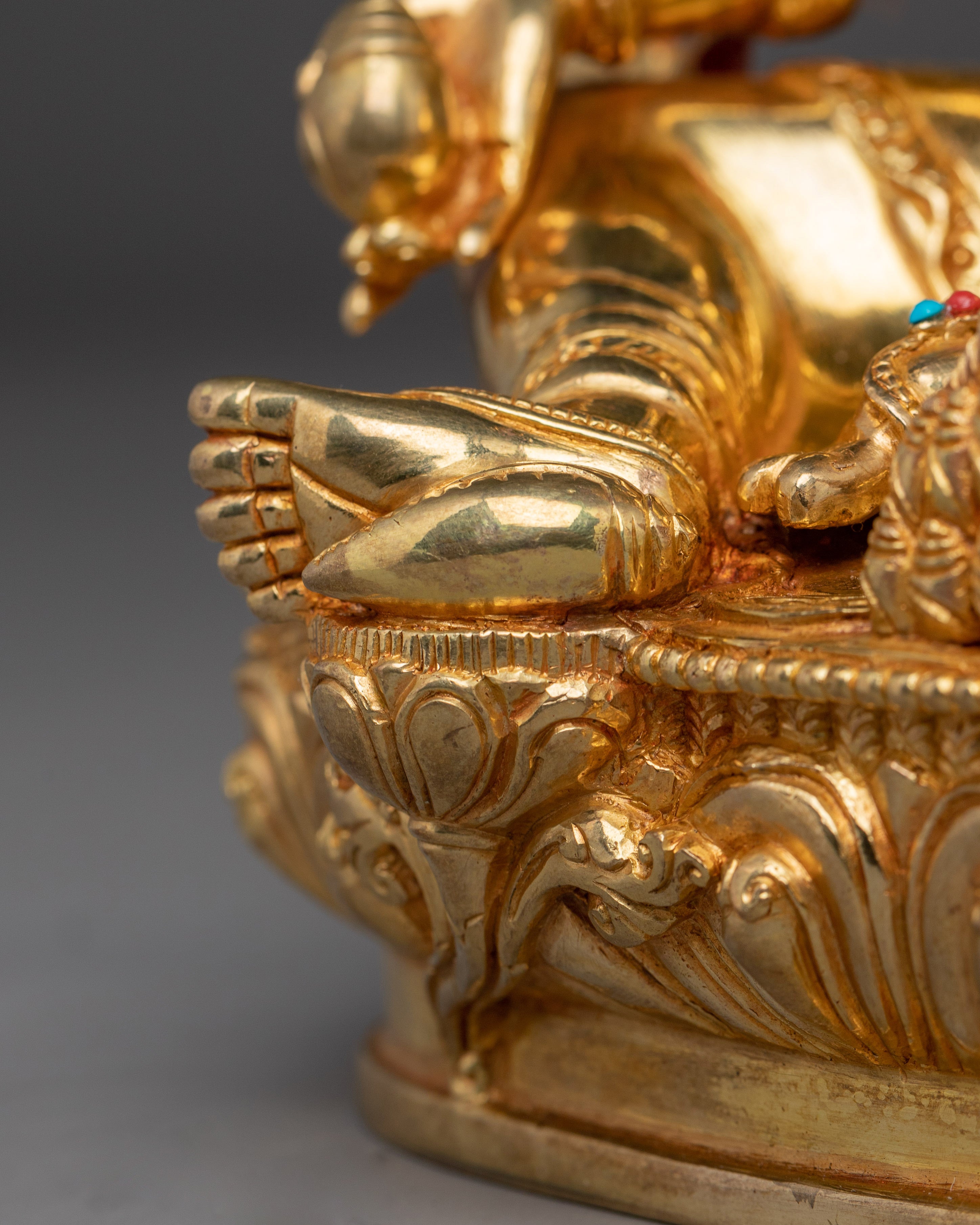 Tibetan Icon Dzambhala Statue: Buddhist Wealth God