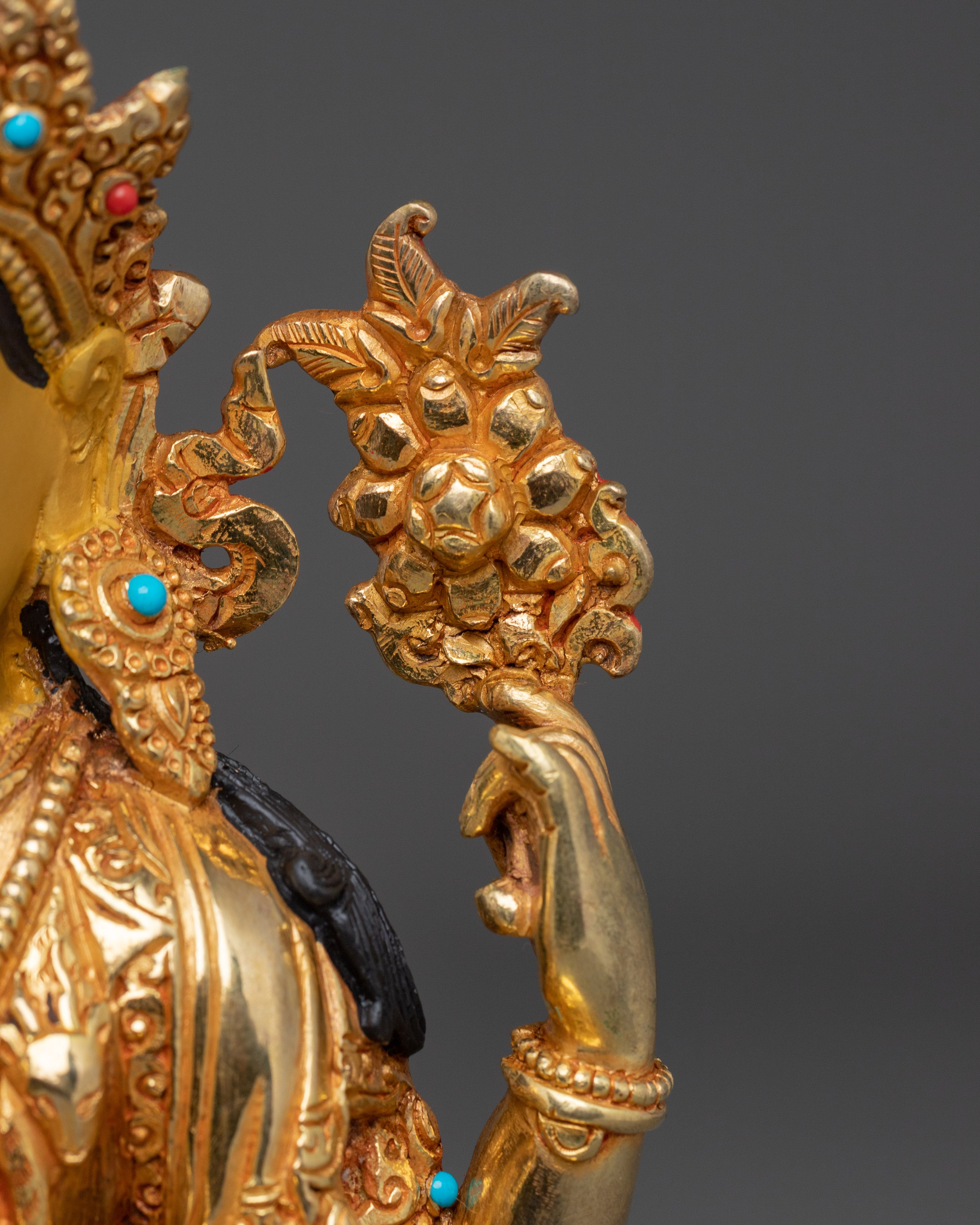 Golden Chenrezig Statue: Bodhisattva of Wisdom