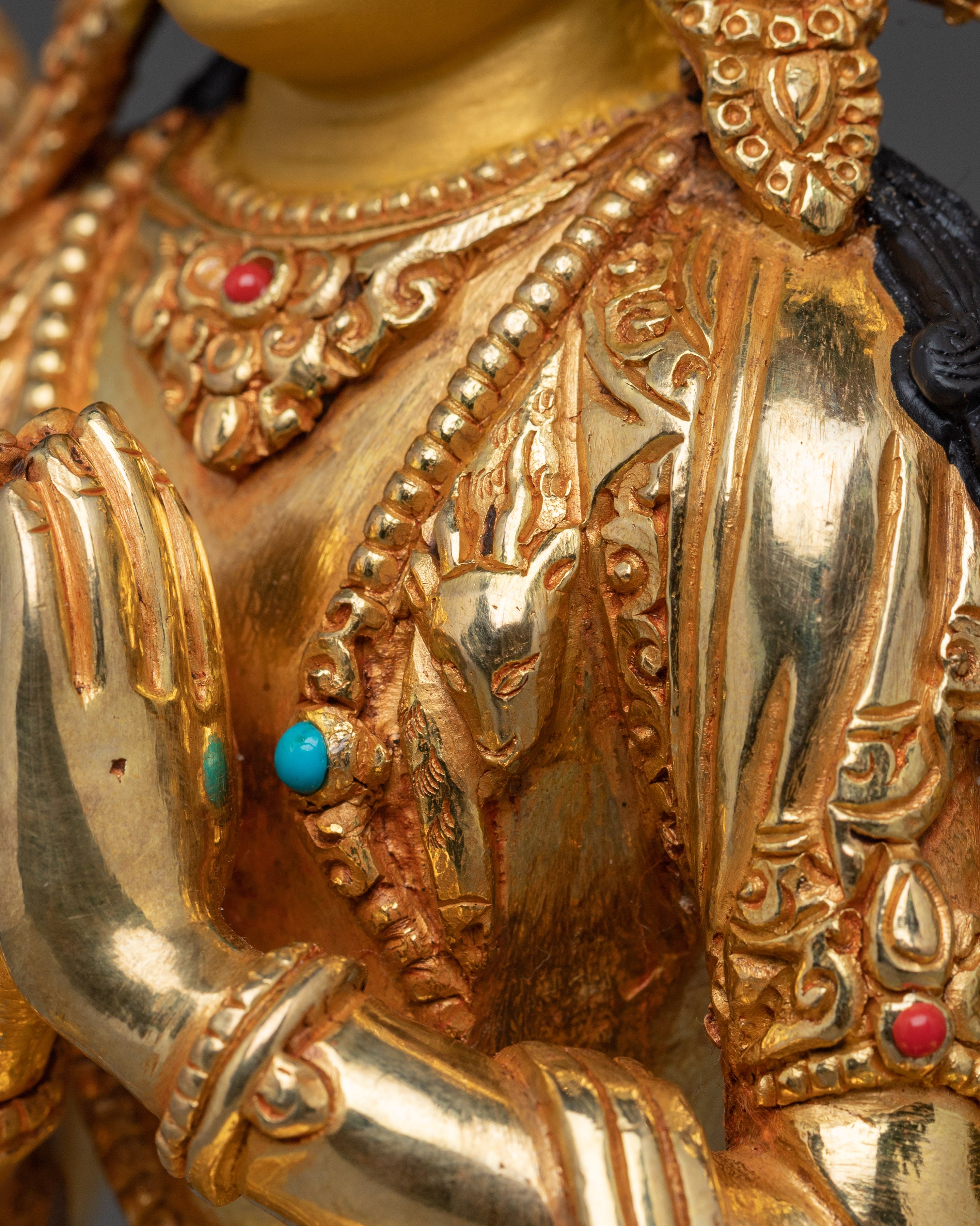 Golden Chenrezig Statue: Bodhisattva of Wisdom