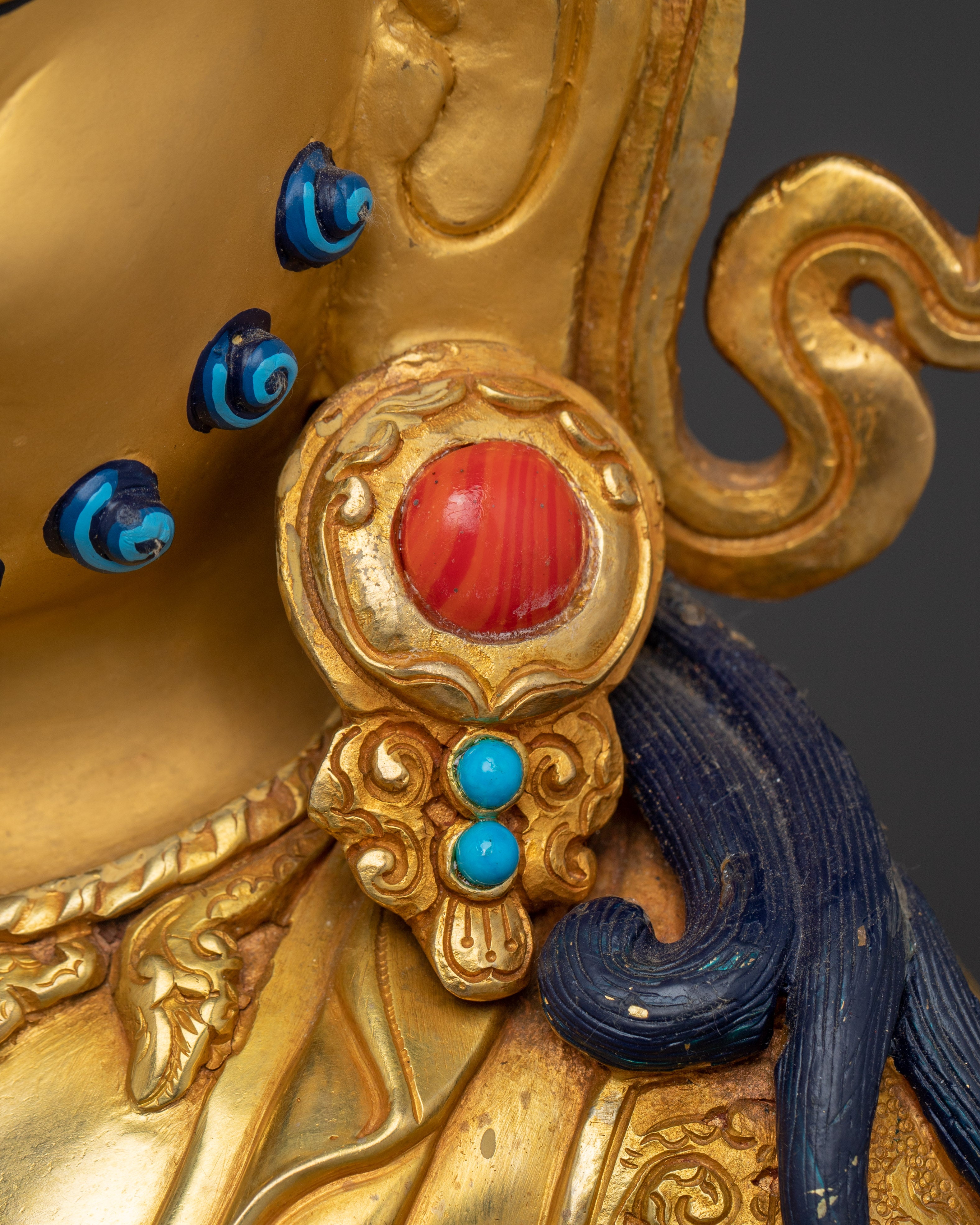 Tibetan Fortune Dzambhala Artwork: Handcrafted Icon of Prosperity