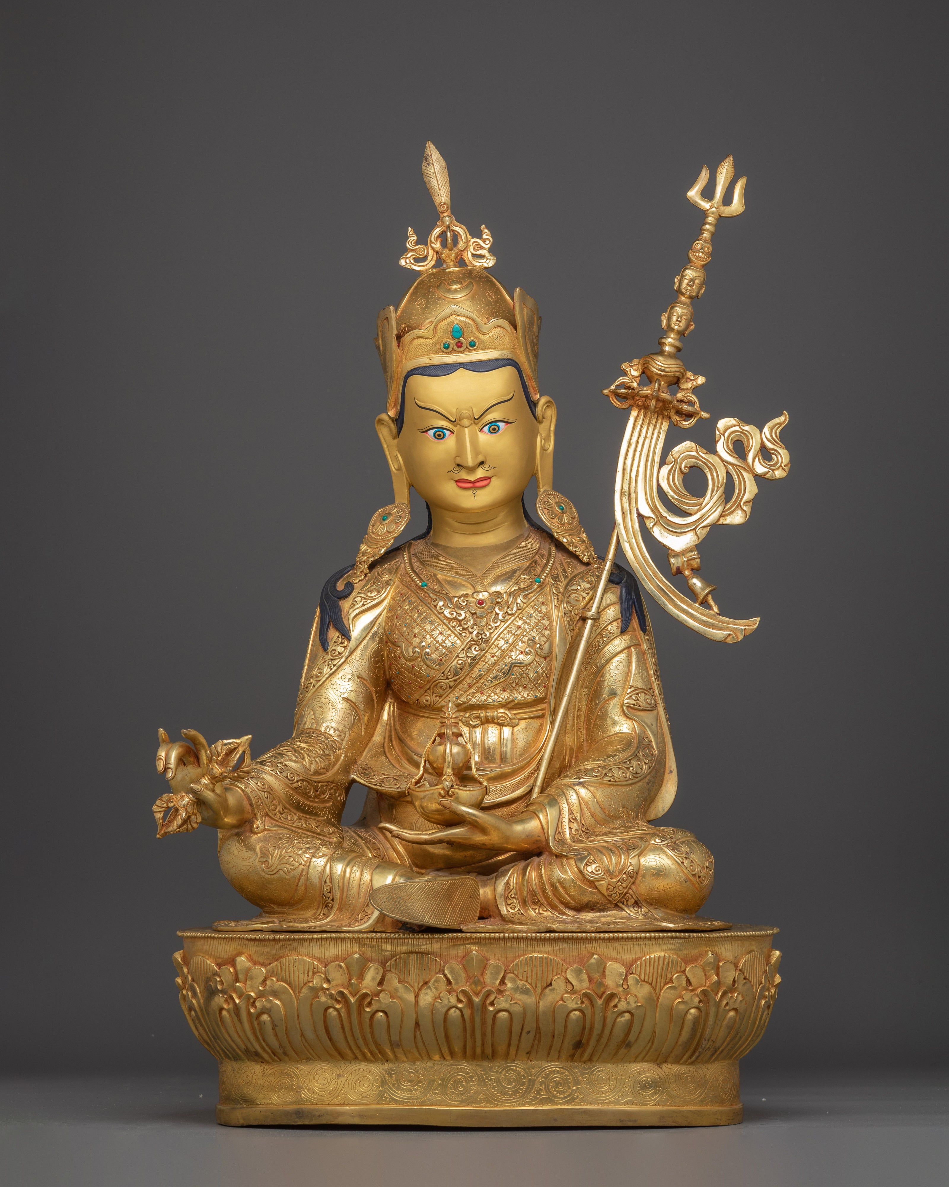 Statue of Vajra Master Guru Rinpoche