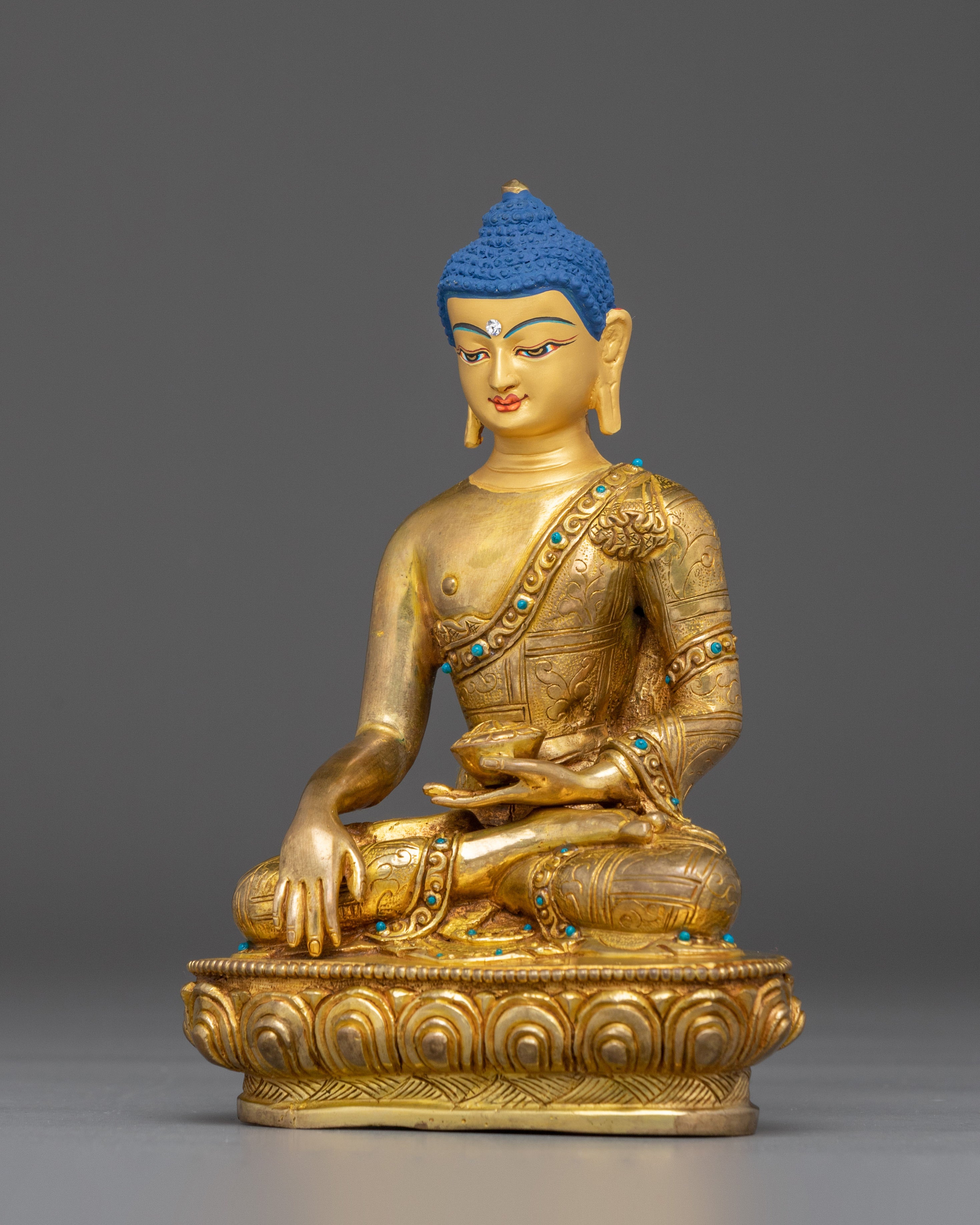 Golden Sculpture of Shakyamuni Buddha | The Sage of Shakyas