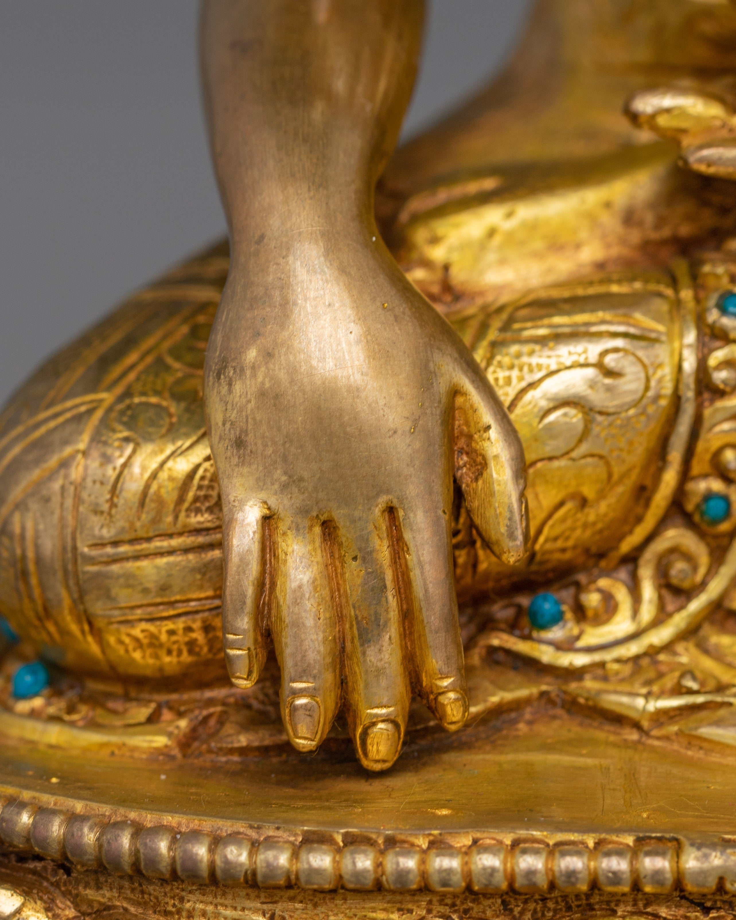 Golden Sculpture of Shakyamuni Buddha | The Sage of Shakyas