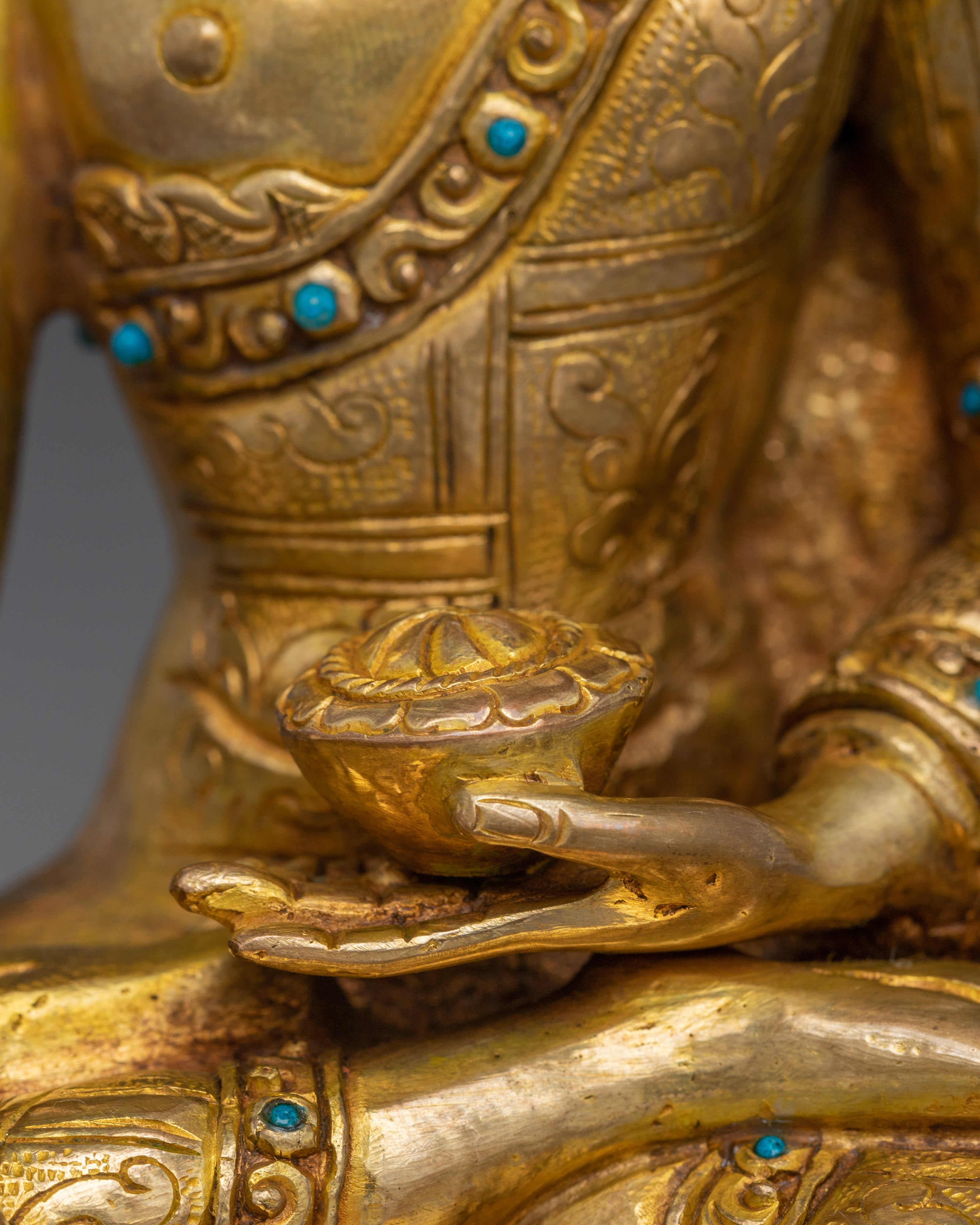 Golden Sculpture of Shakyamuni Buddha | The Sage of Shakyas