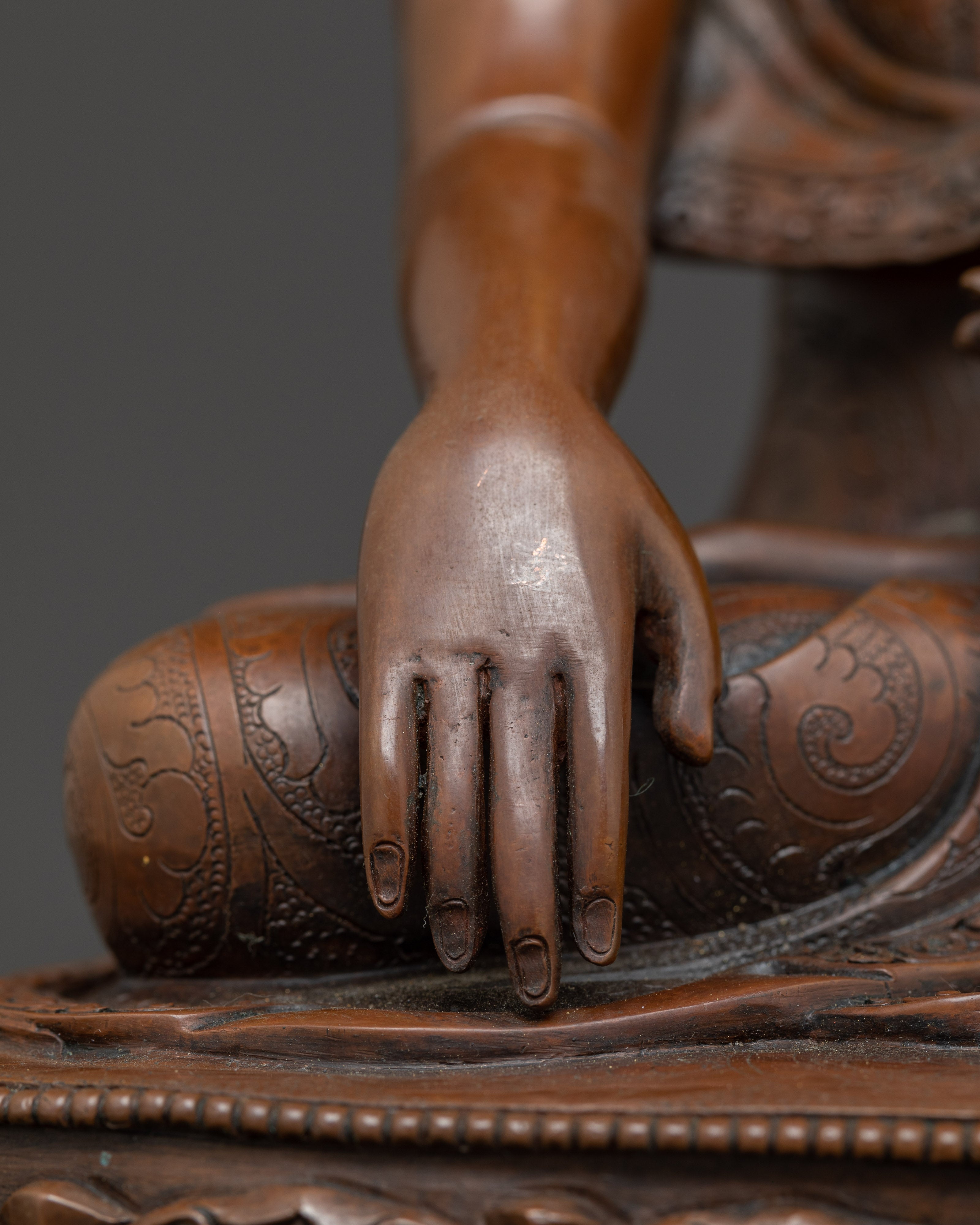 Shakyamuni Buddha Art: The Enlightened One