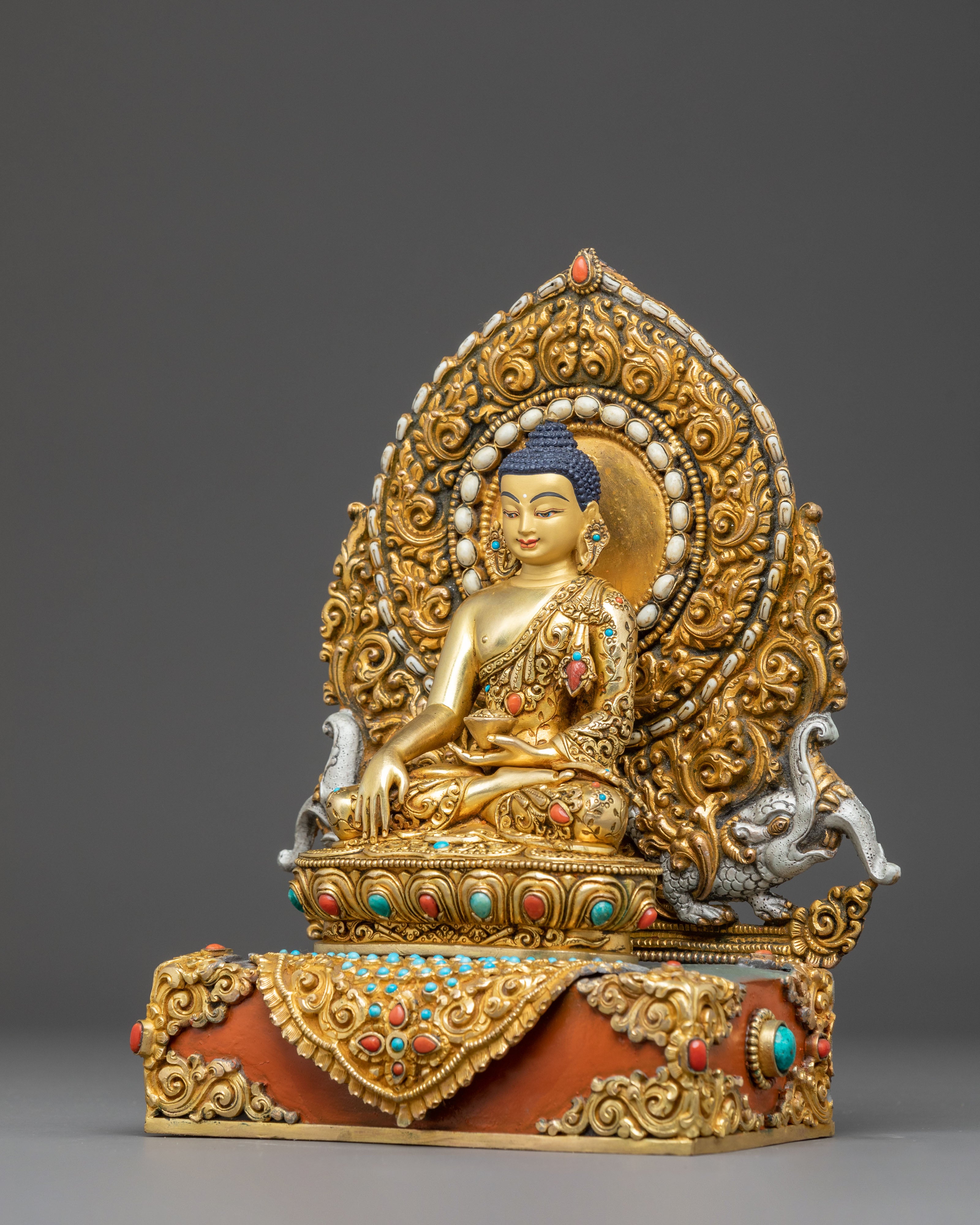 Majestic Statue of Buddha Shakyamuni | Founder of Buddhism