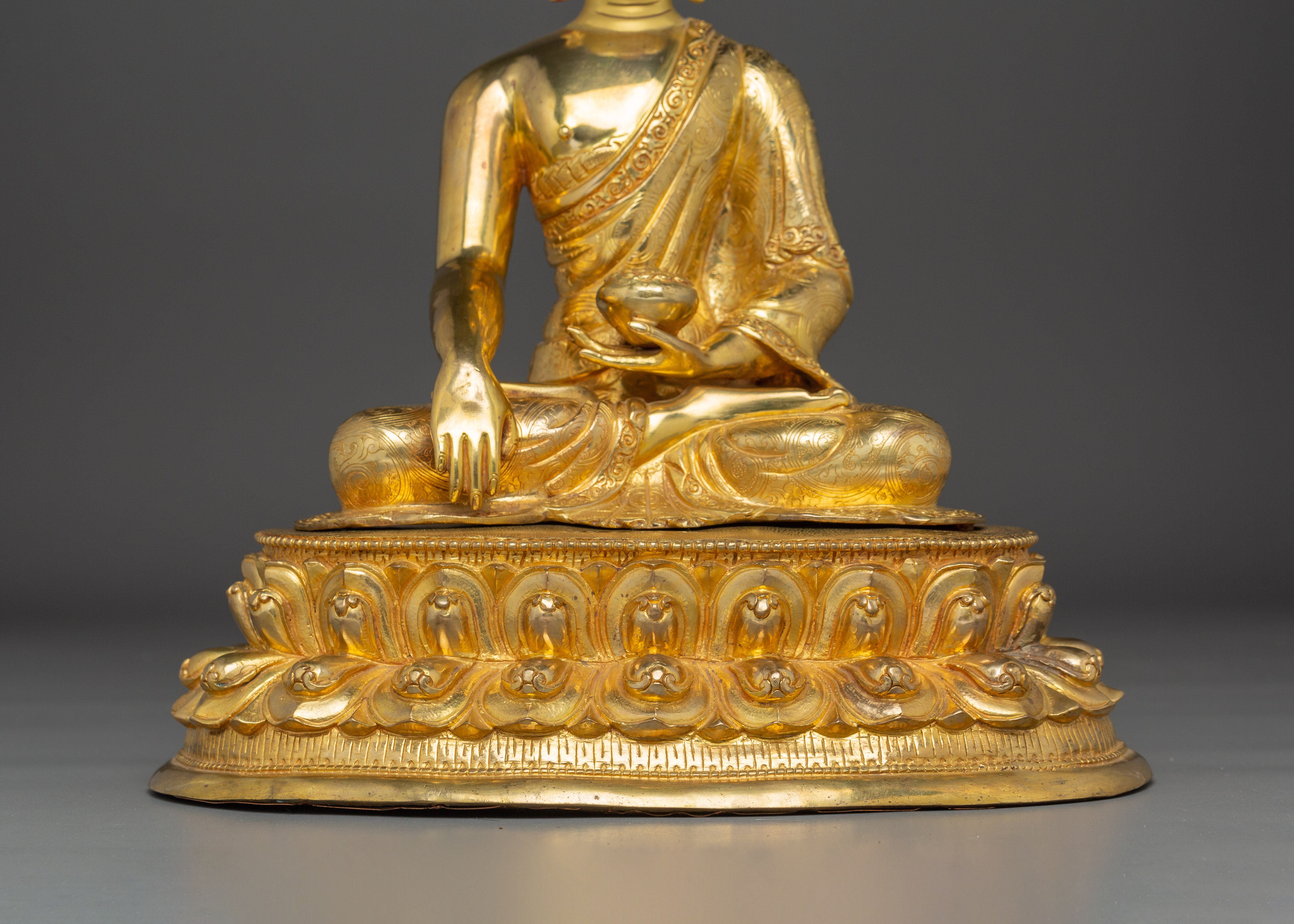 Tibetan Golden Shakyamuni Buddha Artwork