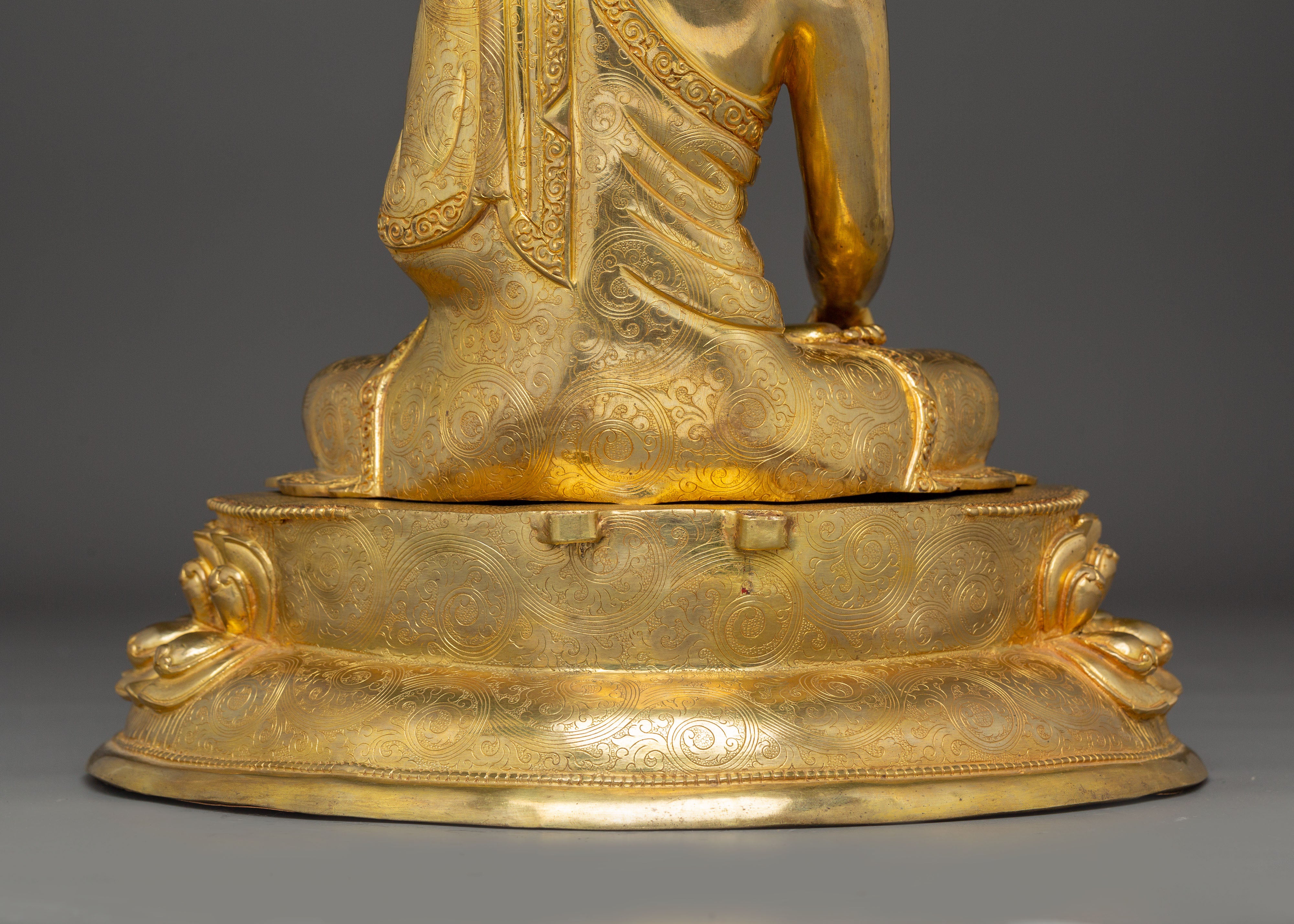Tibetan Golden Shakyamuni Buddha Artwork