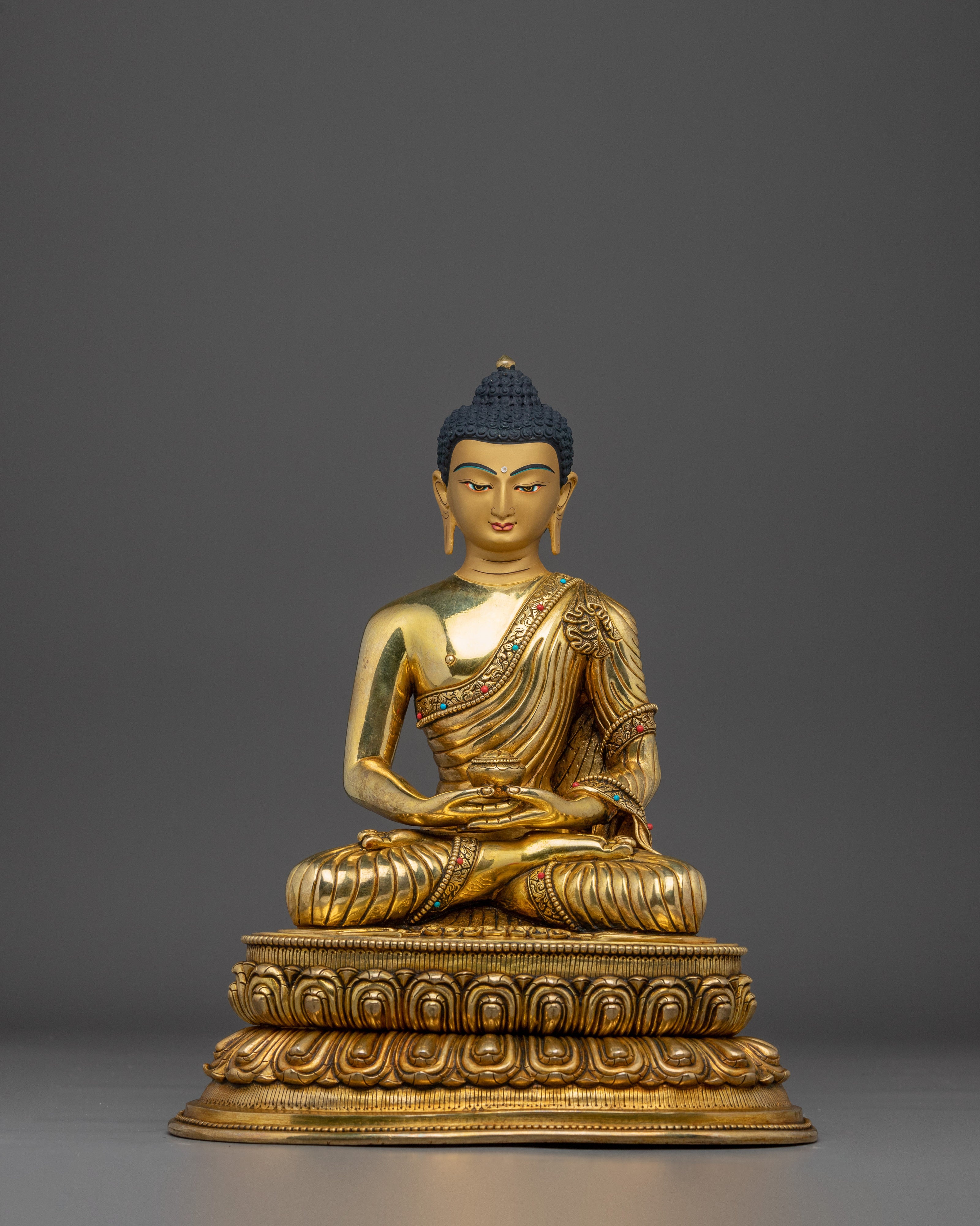 Statue of Pure Land Buddha Amitabha