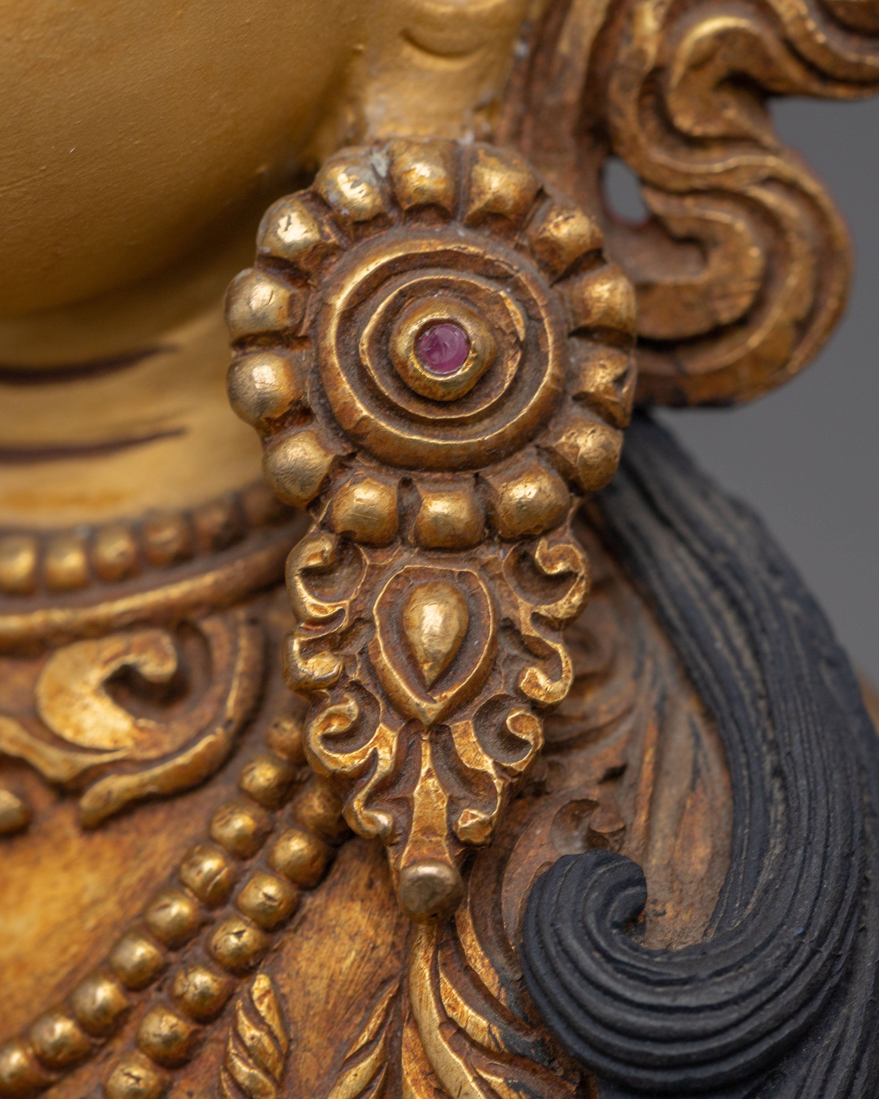 Chenrezig Figurine: Lord of Compassion