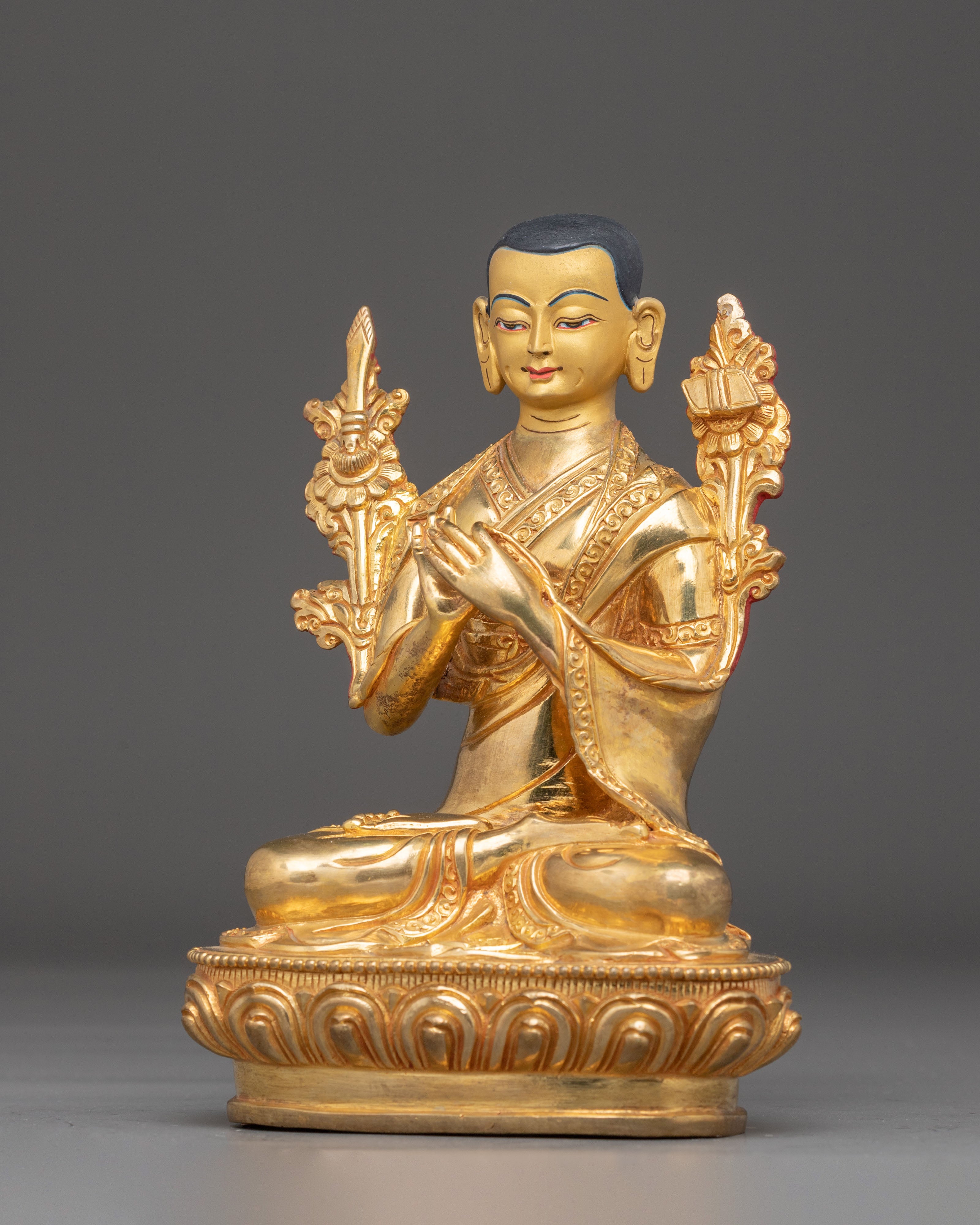Tsongkhapa Statue Set: Symbolism of Wisdom and Compassion