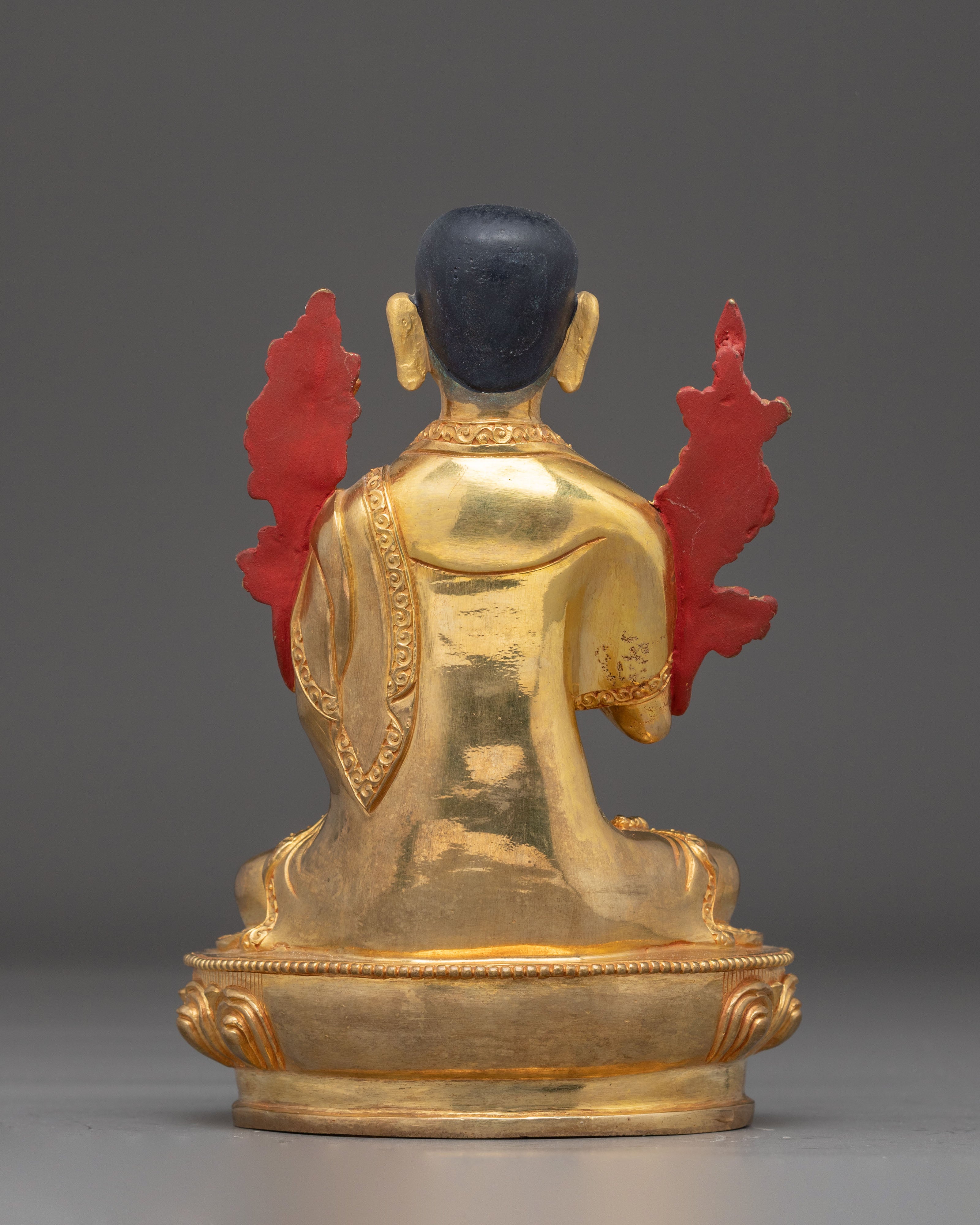 Tsongkhapa Statue Set: Symbolism of Wisdom and Compassion