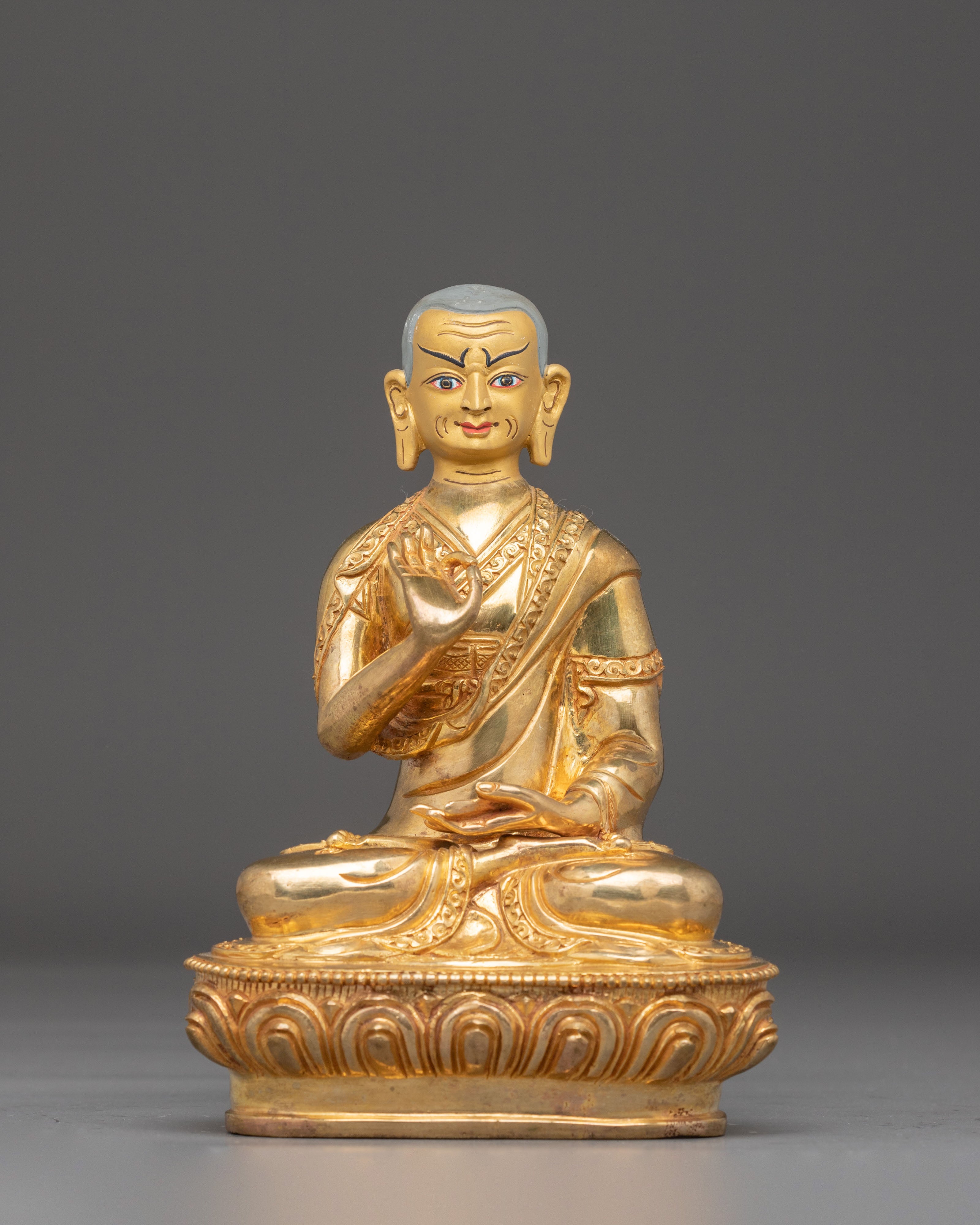 Tsongkhapa Statue Set: Symbolism of Wisdom and Compassion