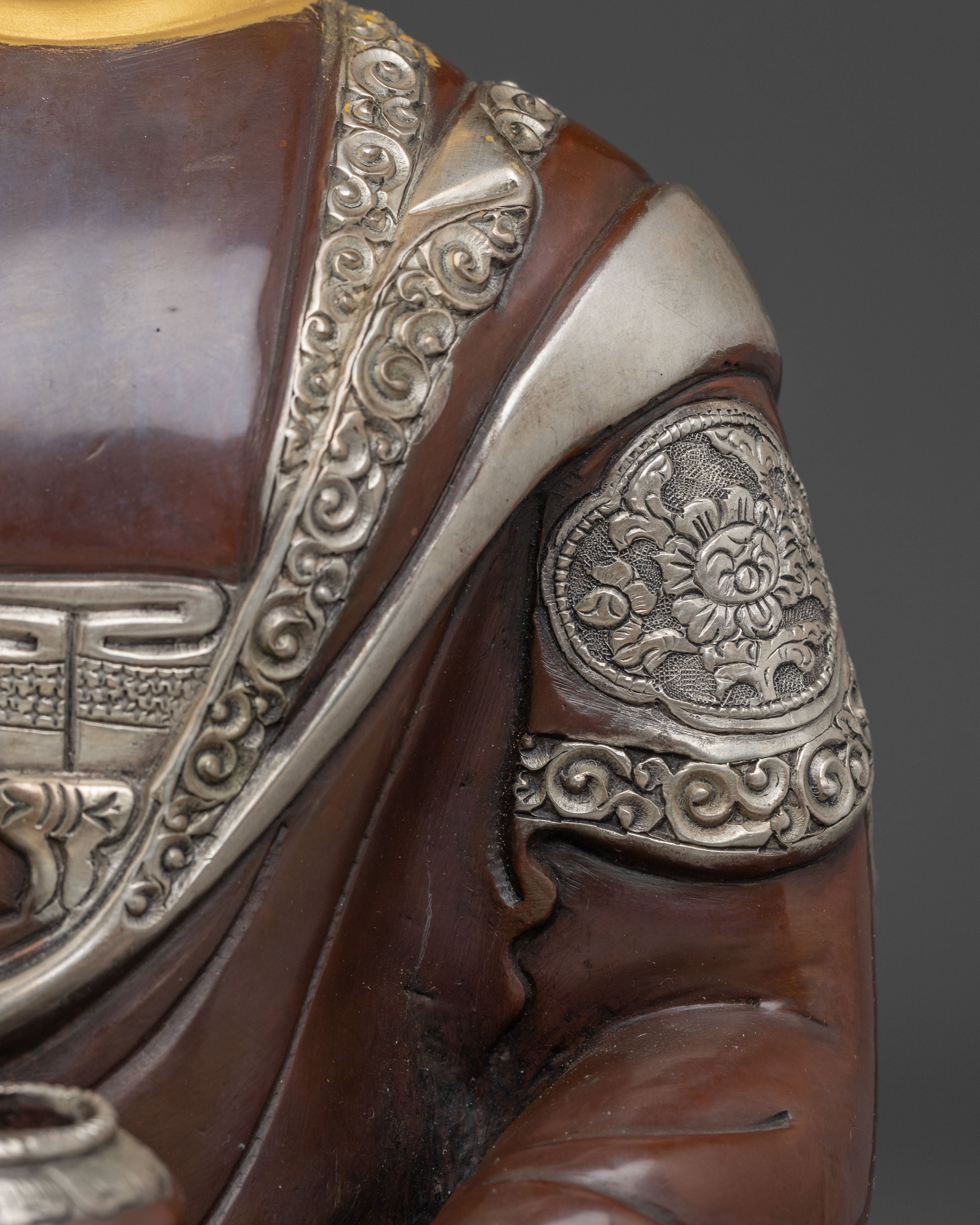 Golden Shakyamuni Buddha Figurine, Wisdom Guide