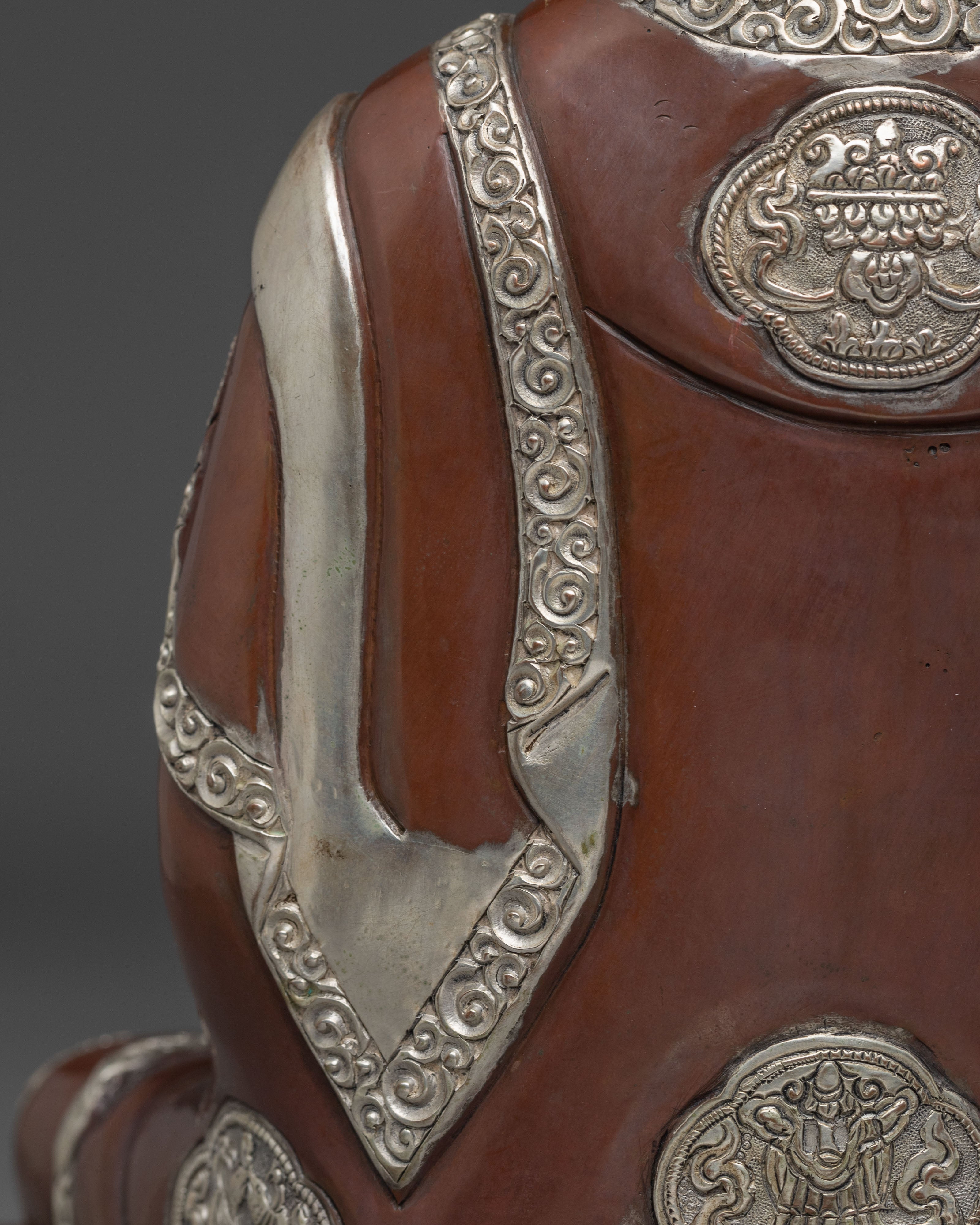 Golden Shakyamuni Buddha Figurine, Wisdom Guide